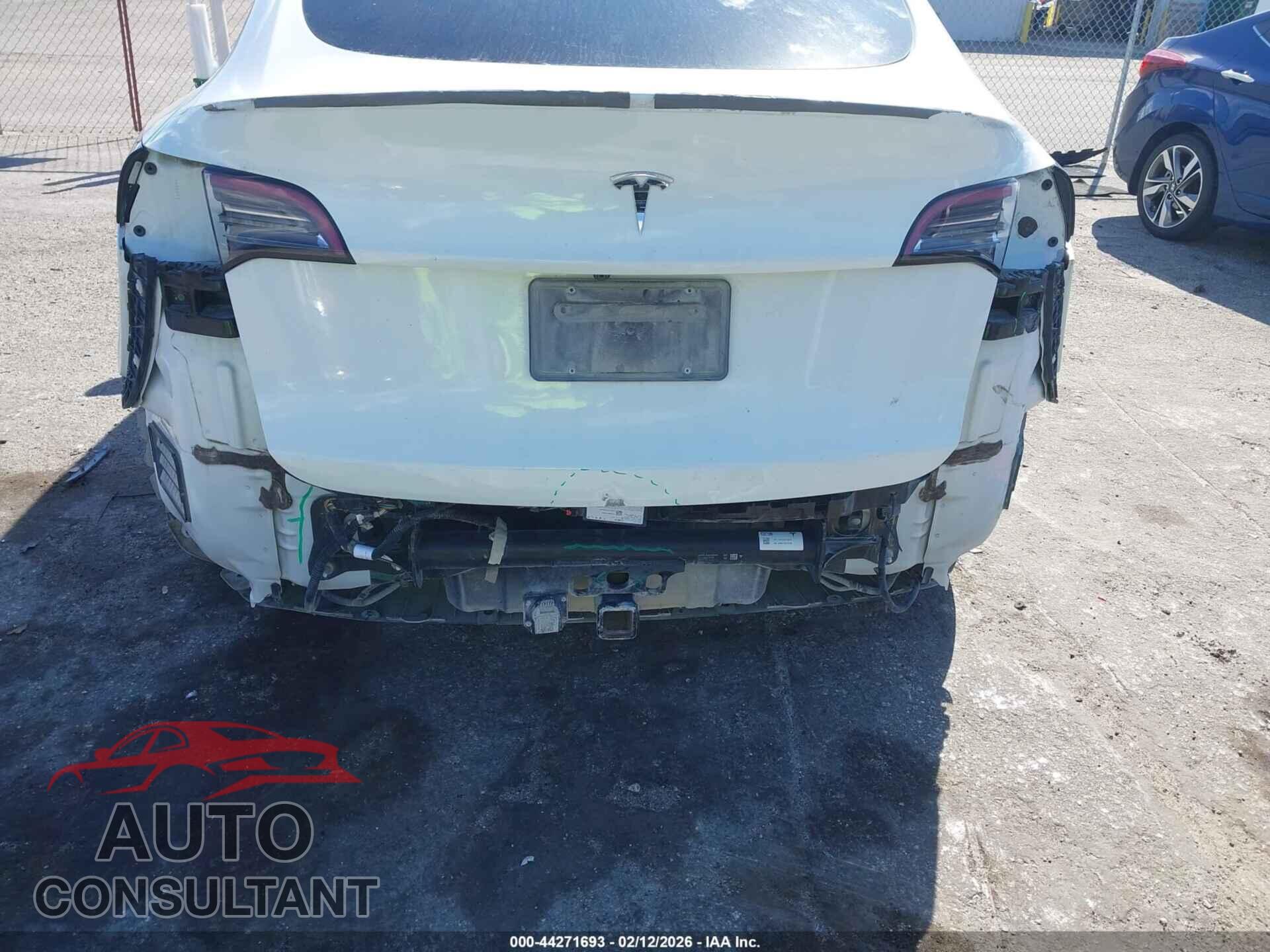 TESLA MODEL Y 2022 - 7SAYGDEE2NF314464