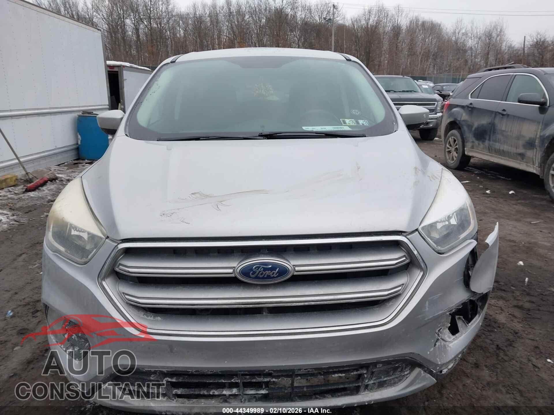 FORD ESCAPE 2017 - 1FMCU0GD0HUE12090