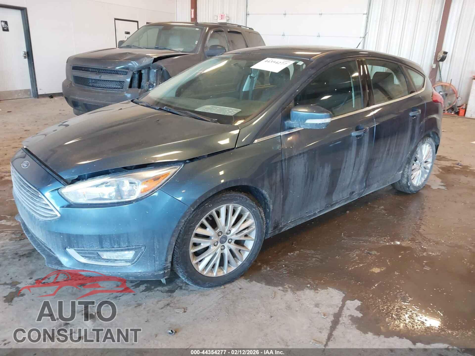 FORD FOCUS 2018 - 1FADP3N26JL232813