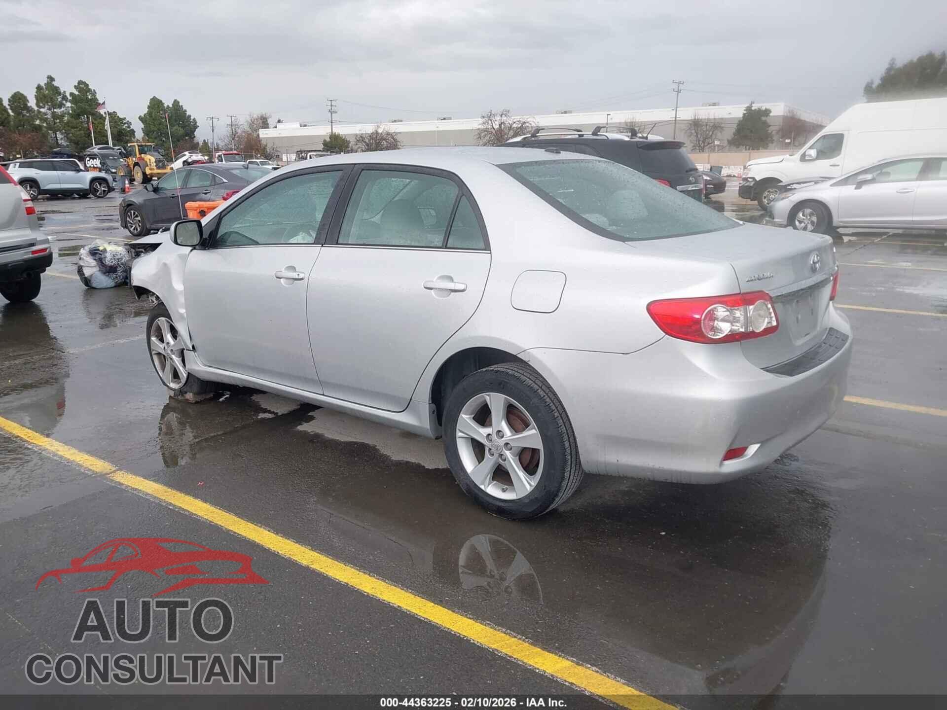 TOYOTA COROLLA 2013 - 5YFBU4EE4DP120212
