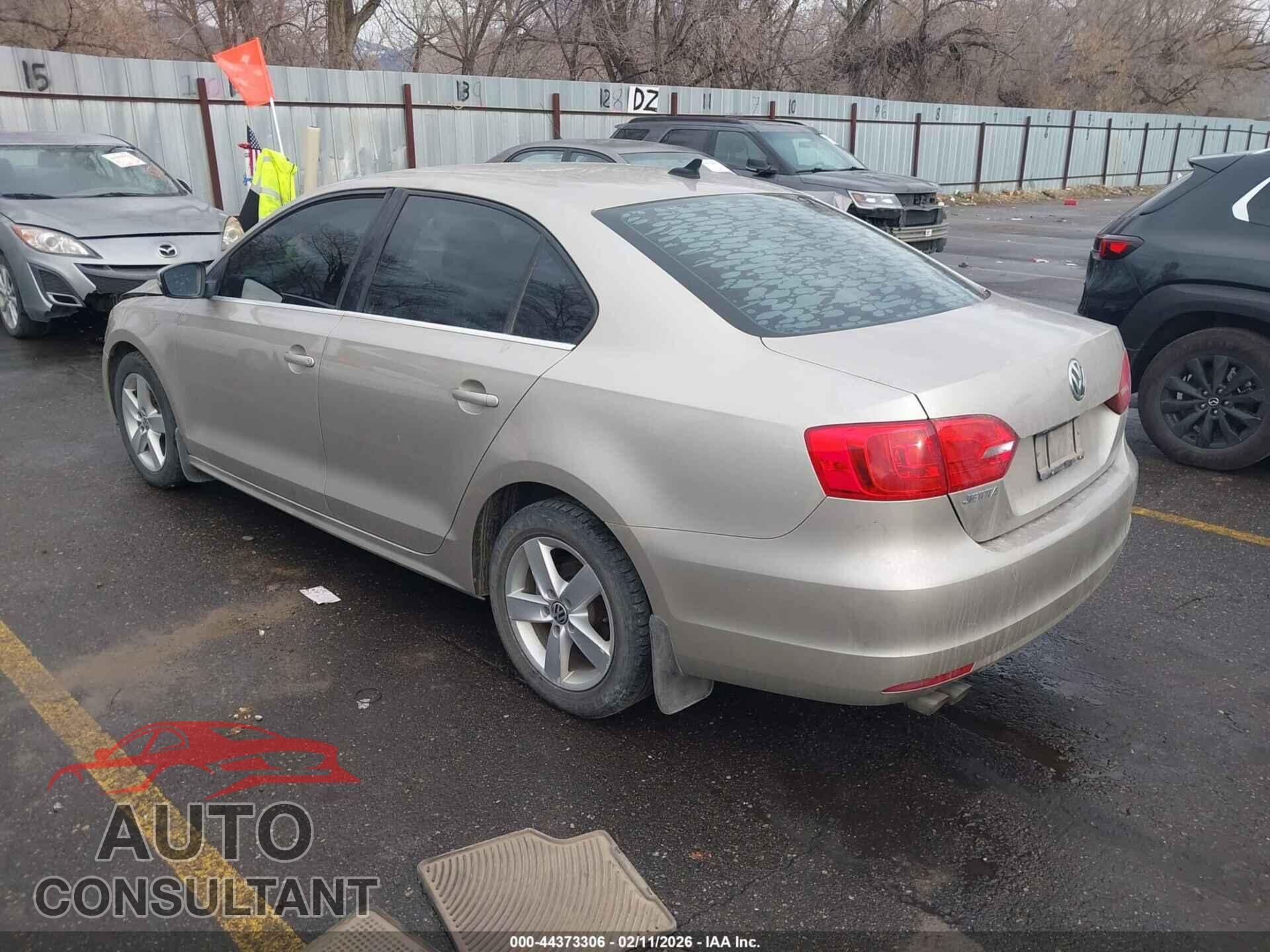 VOLKSWAGEN JETTA 2013 - 3VWLL7AJ2DM205355
