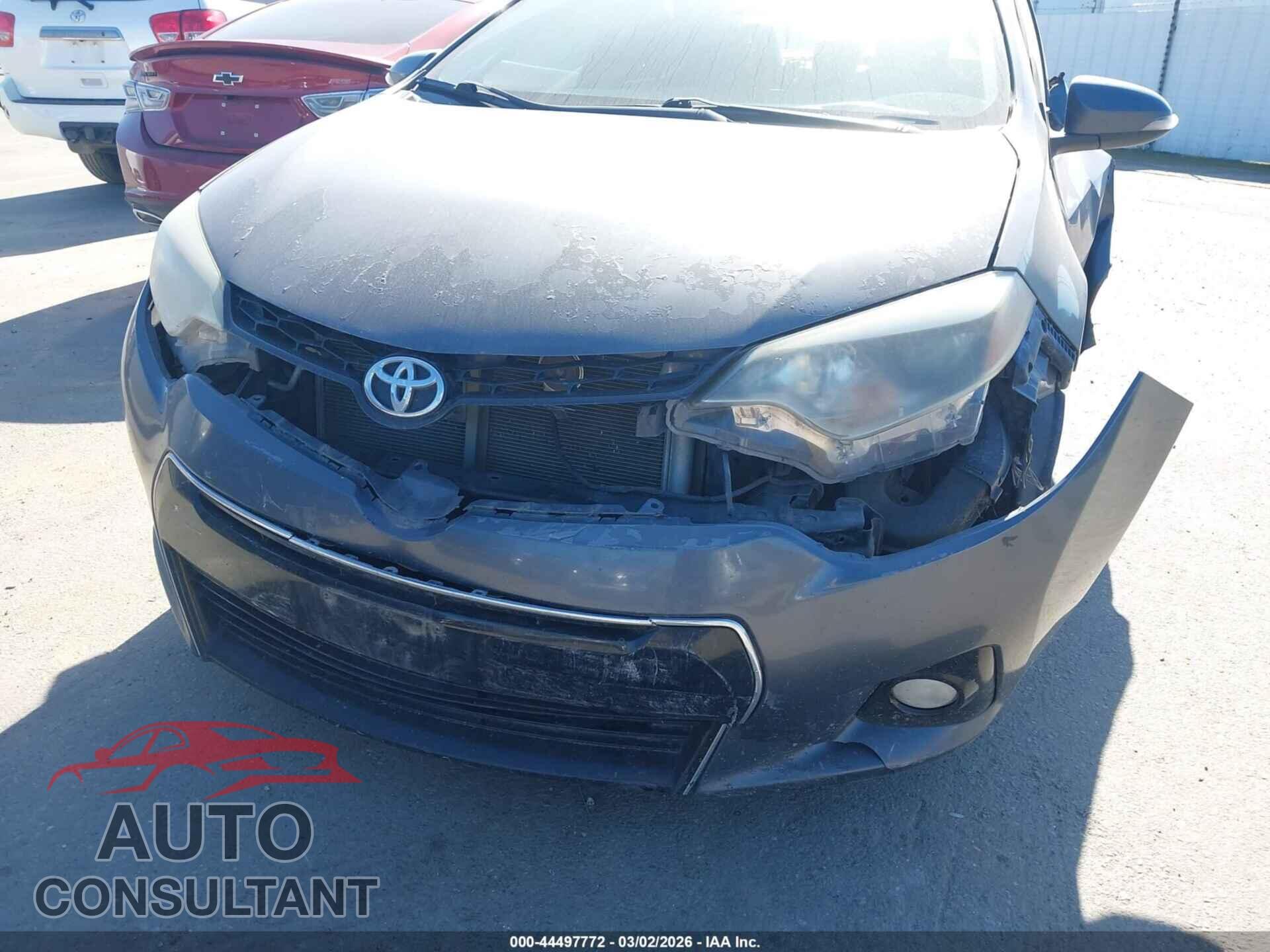 TOYOTA COROLLA 2015 - 5YFBURHE2FP284103