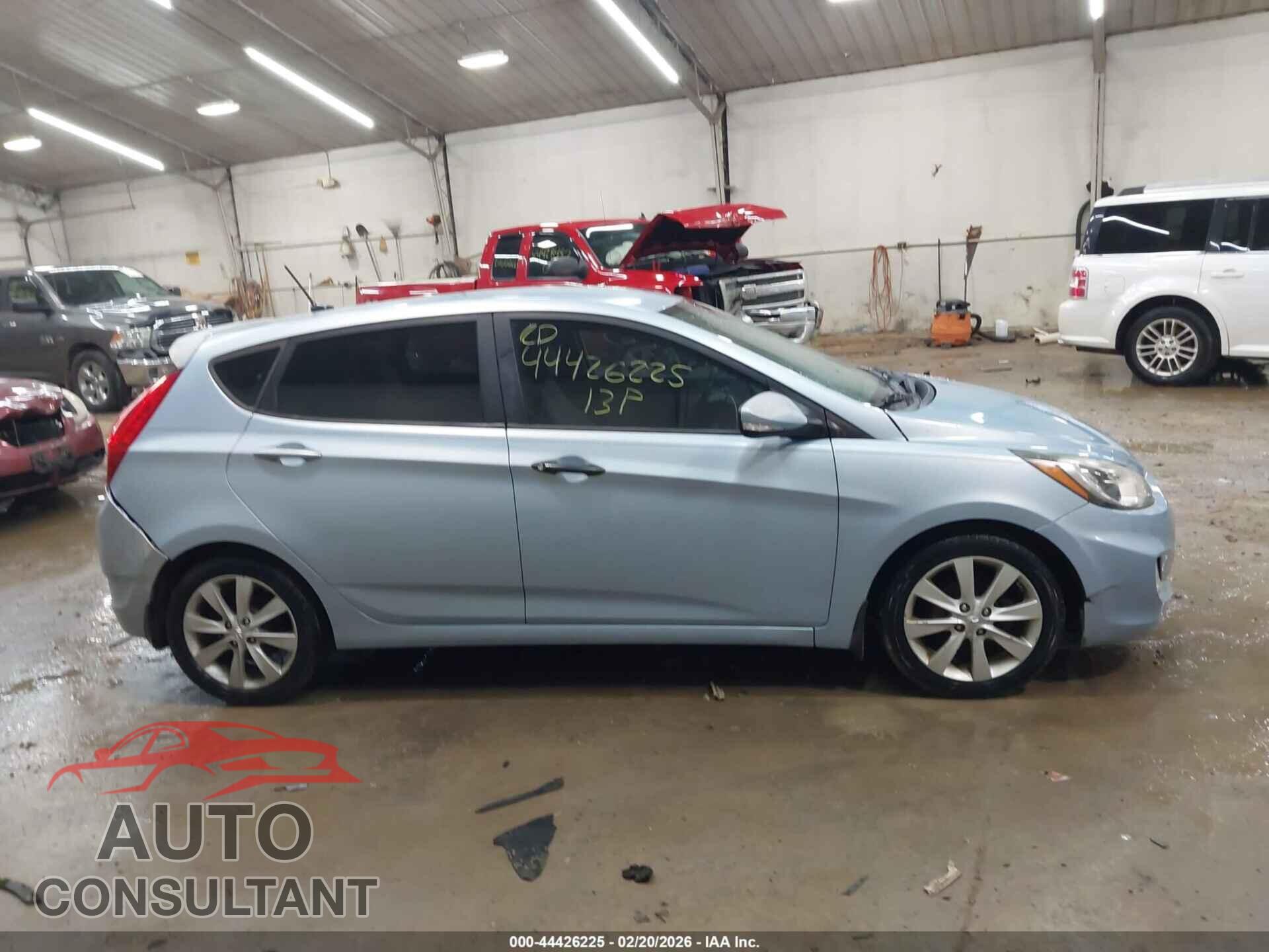 HYUNDAI ACCENT 2013 - KMHCU5AE2DU064303
