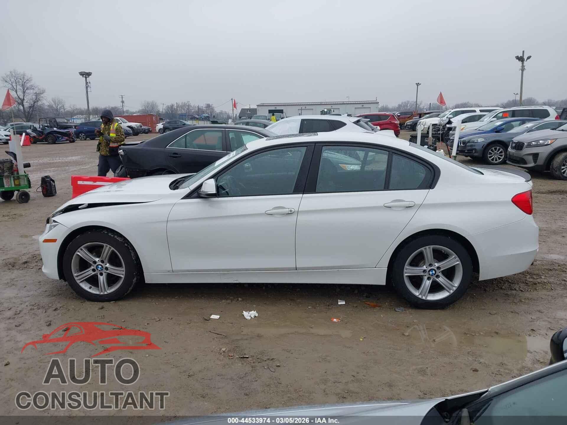 BMW 320I 2015 - WBA3C3G55FNS75671