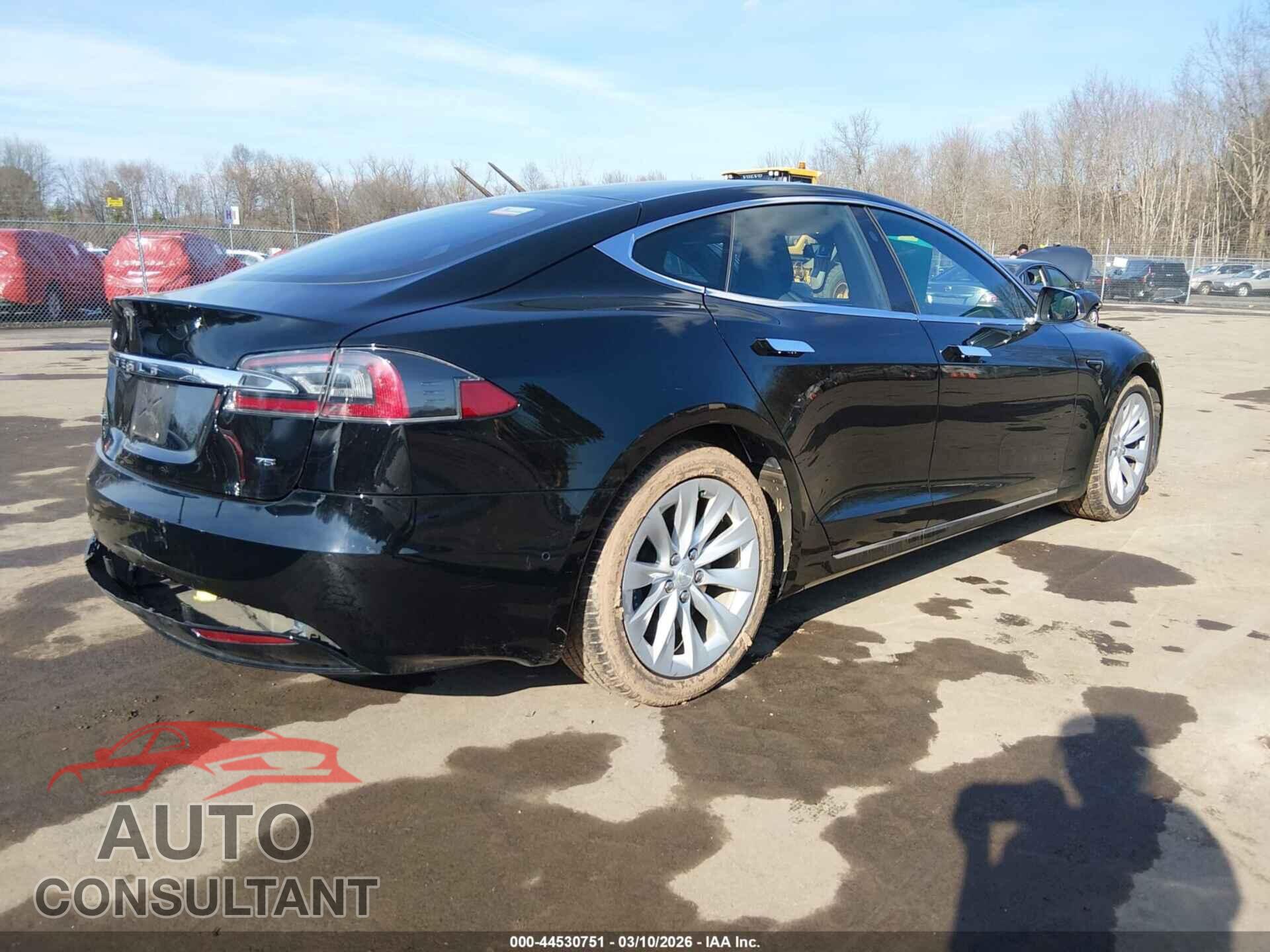 TESLA MODEL S 2017 - 5YJSA1E10HF210494