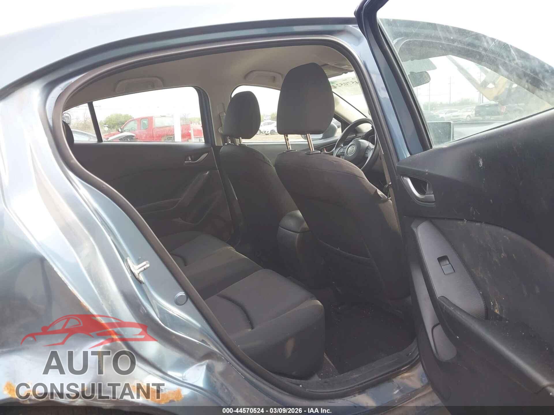 MAZDA MAZDA3 2015 - JM1BM1U76F1252154