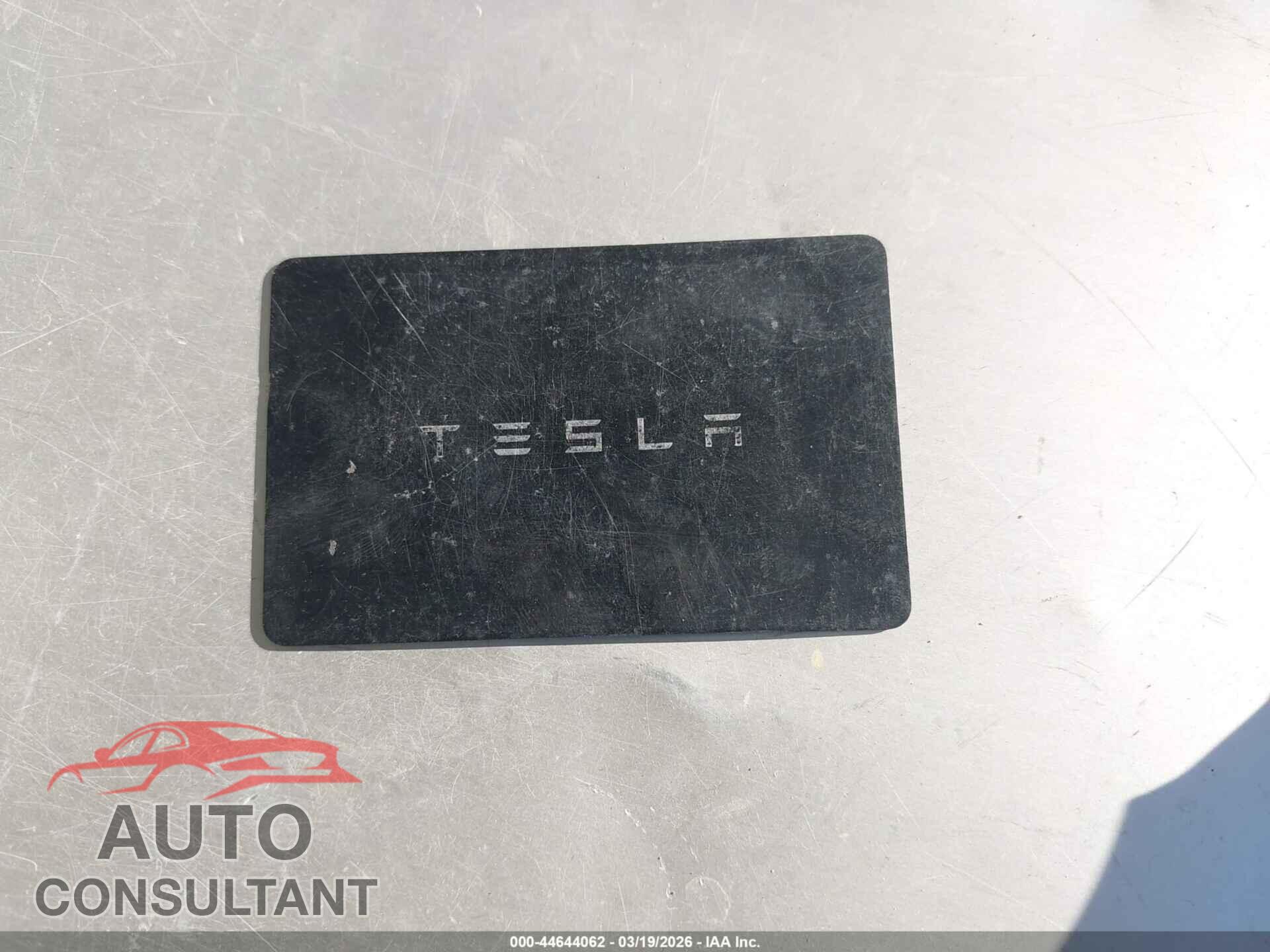 TESLA MODEL 3 2023 - 5YJ3E1EA5PF712974