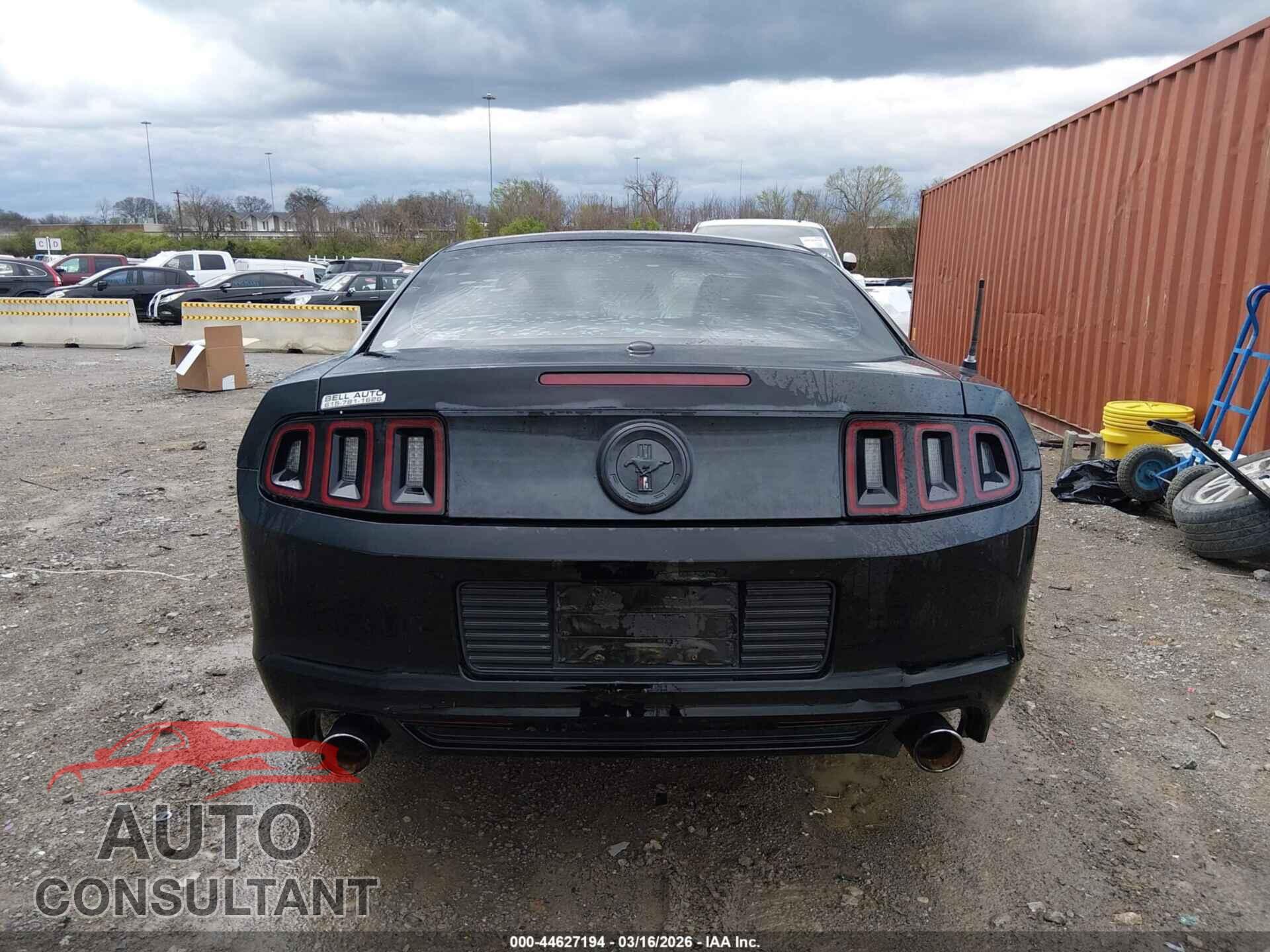 FORD MUSTANG 2013 - 1ZVBP8AM5D5260601