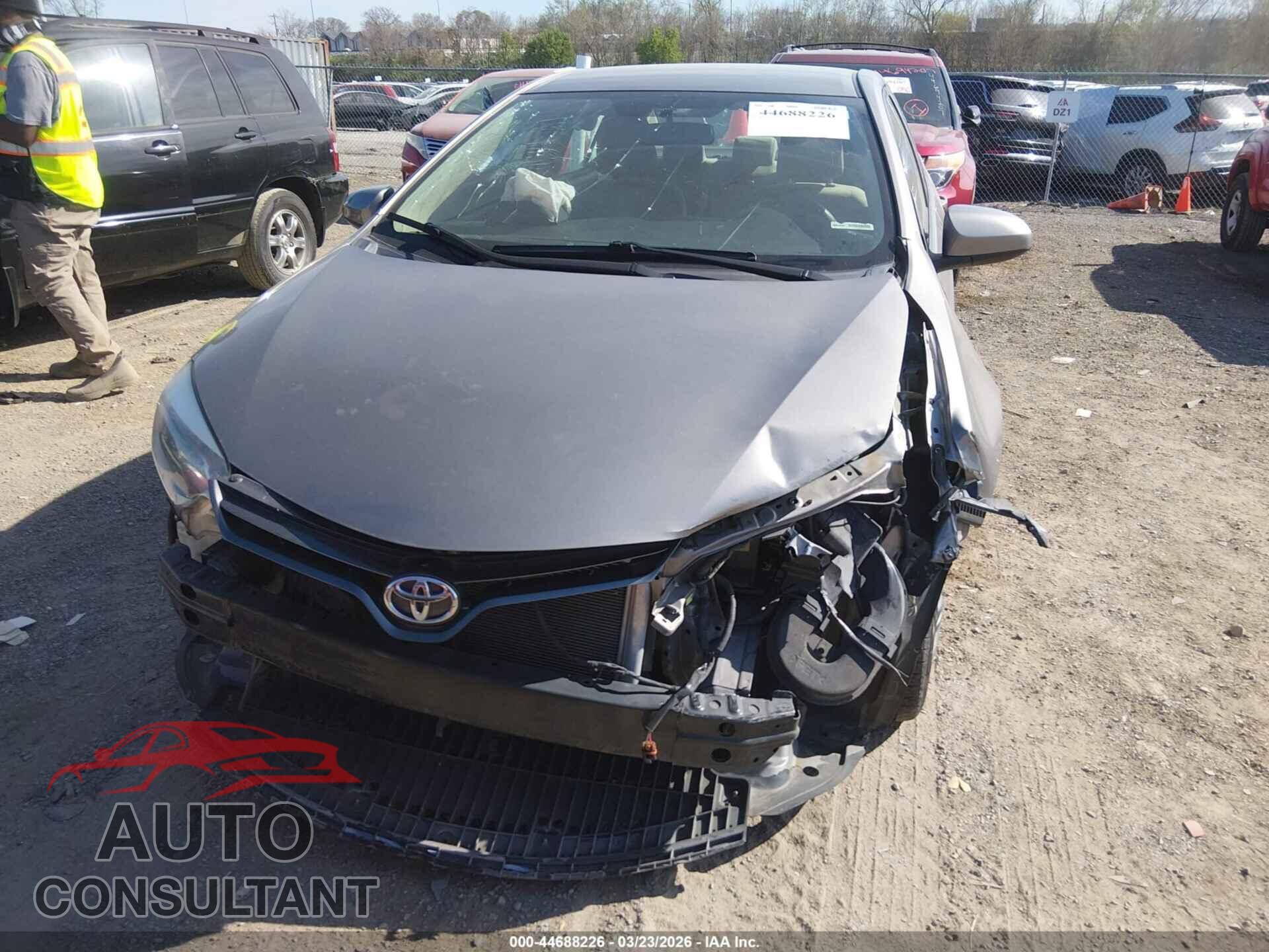 TOYOTA COROLLA 2015 - 2T1BURHE5FC405979