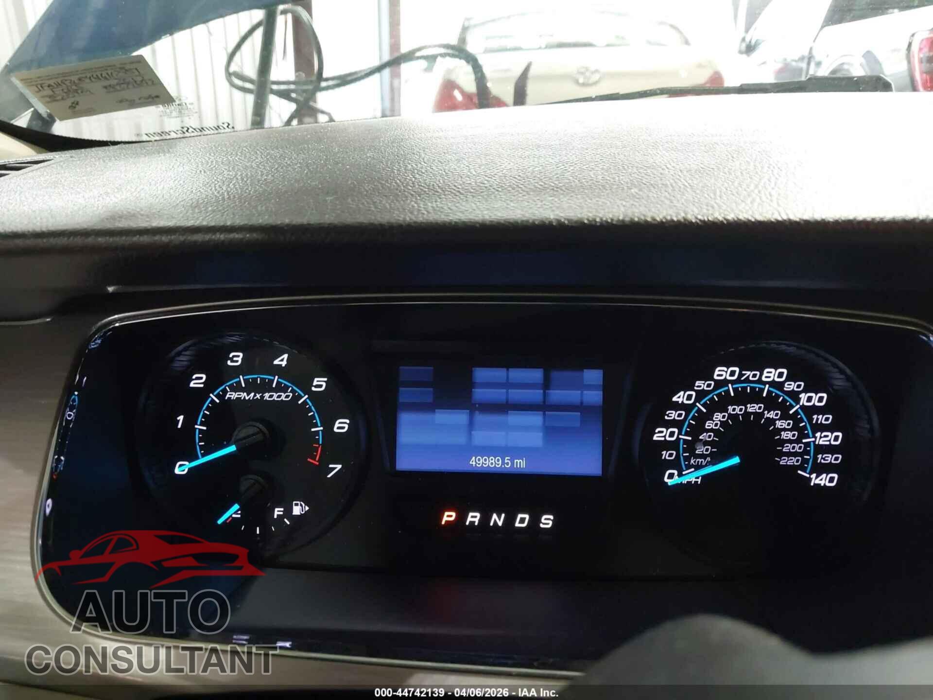 FORD TAURUS 2017 - 1FAHP2E84HG112351