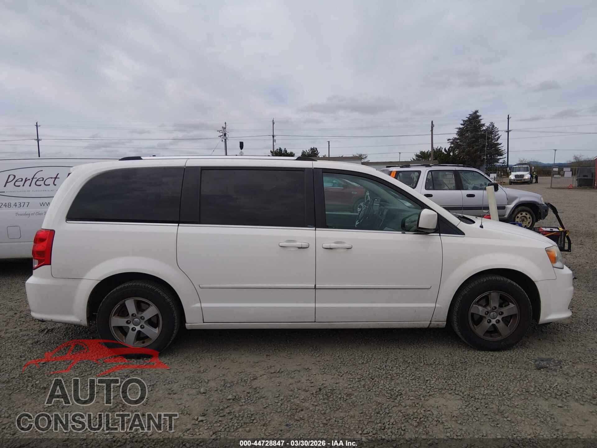 DODGE GRAND CARAVAN 2011 - 2D4RN5DG5BR660768