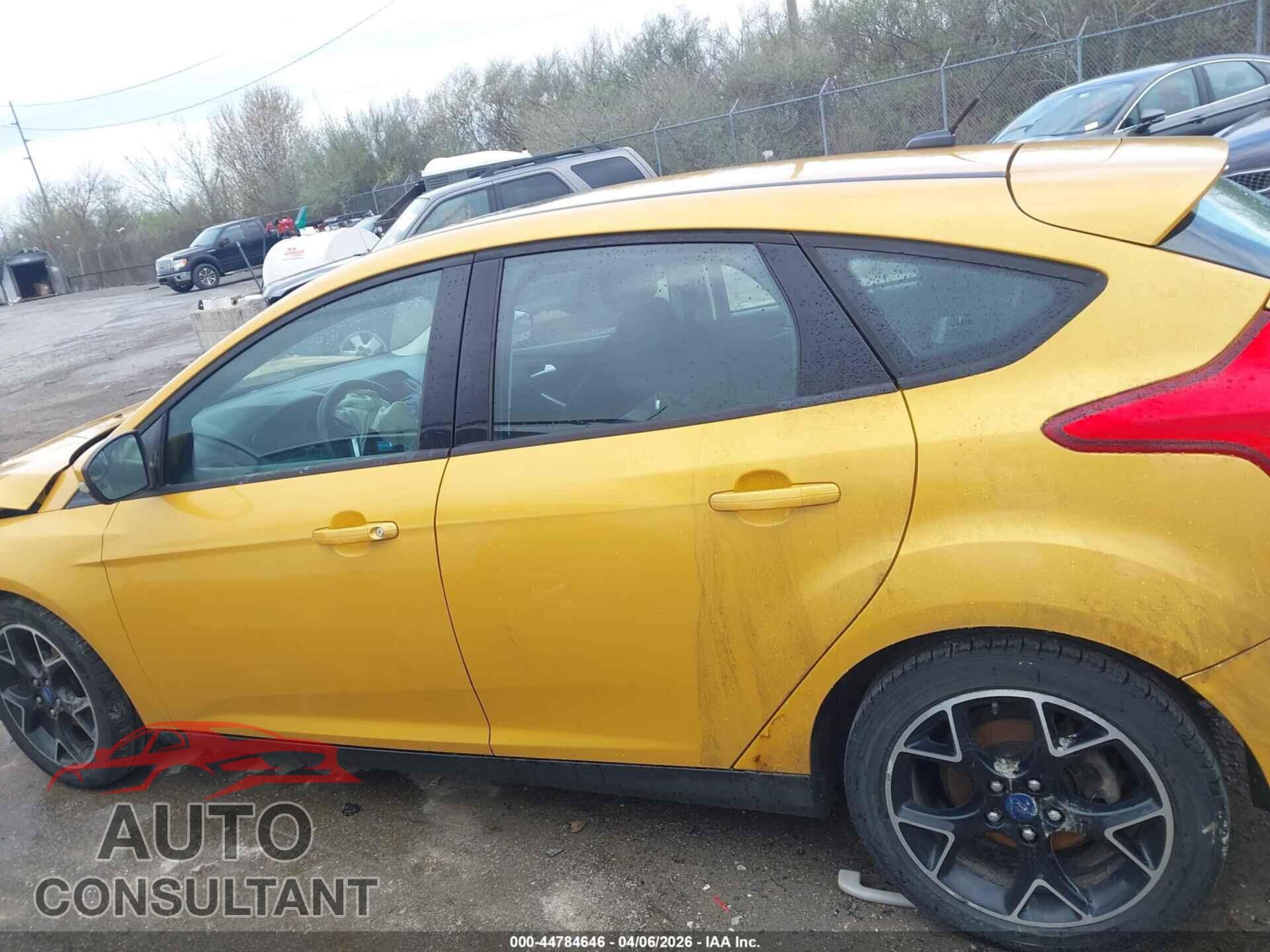 FORD FOCUS 2012 - 1FAHP3K21CL266523