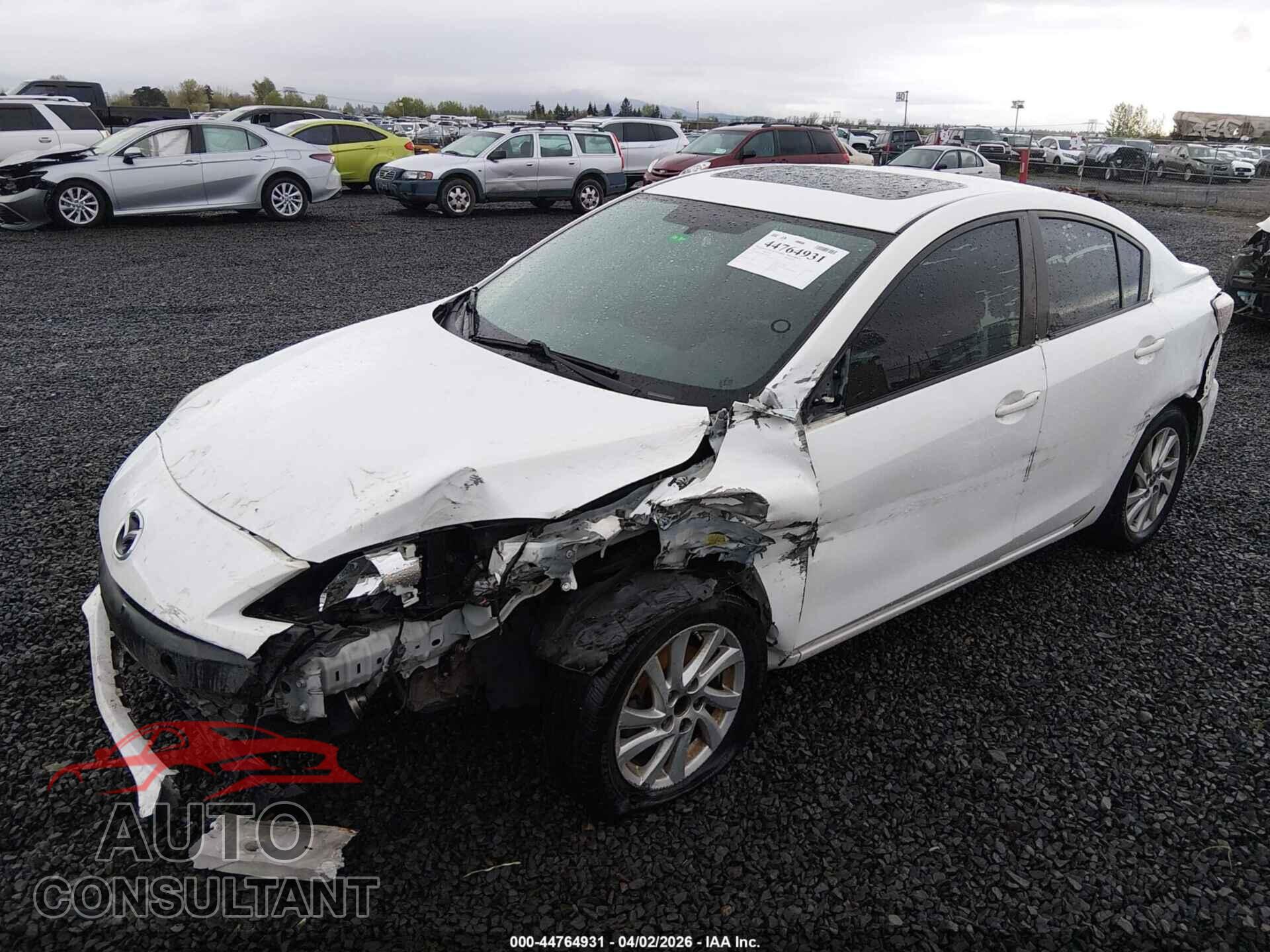MAZDA MAZDA3 2012 - JM1BL1V70C1683974