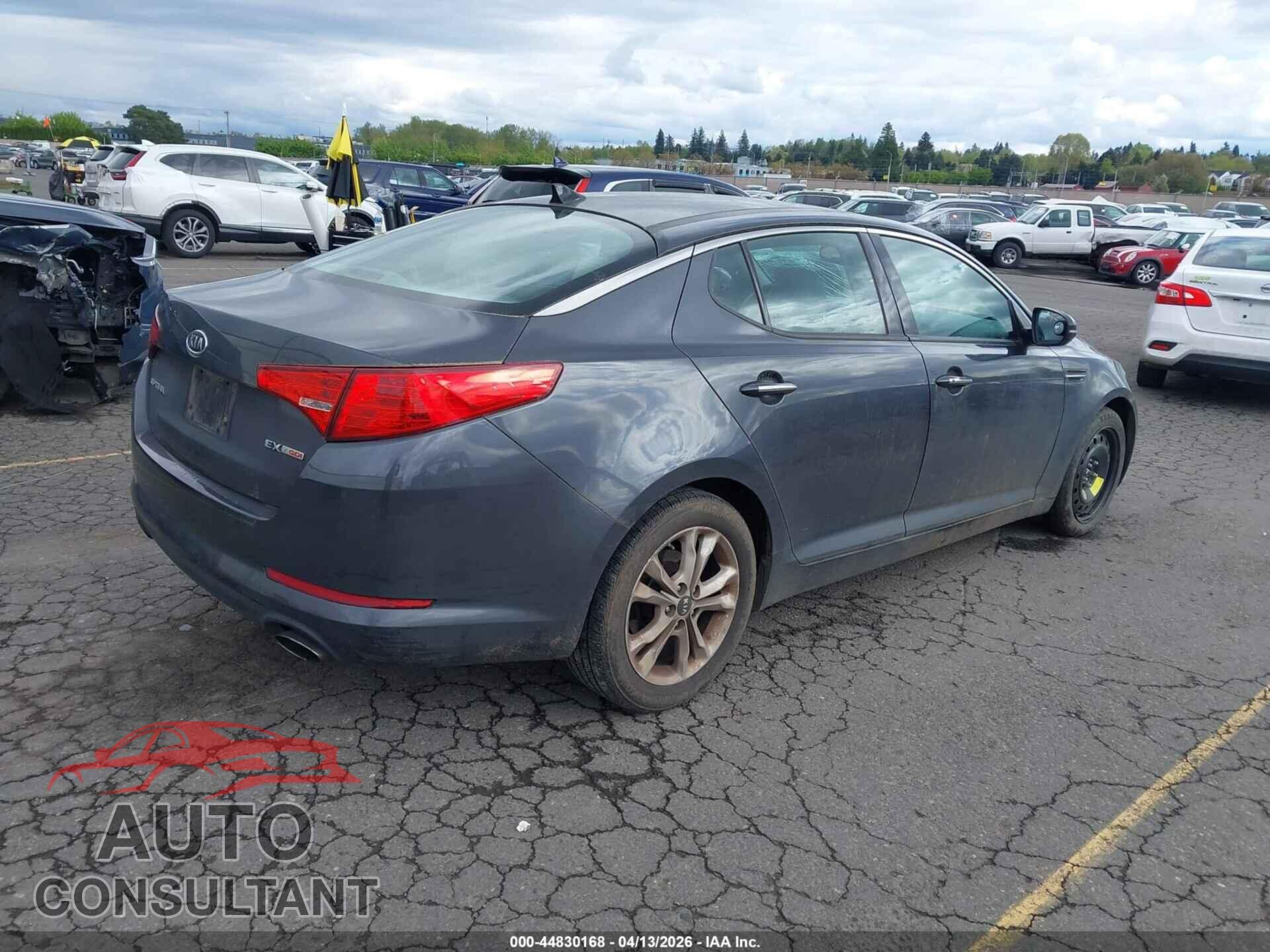 KIA OPTIMA 2011 - KNAGN4A66B5131799