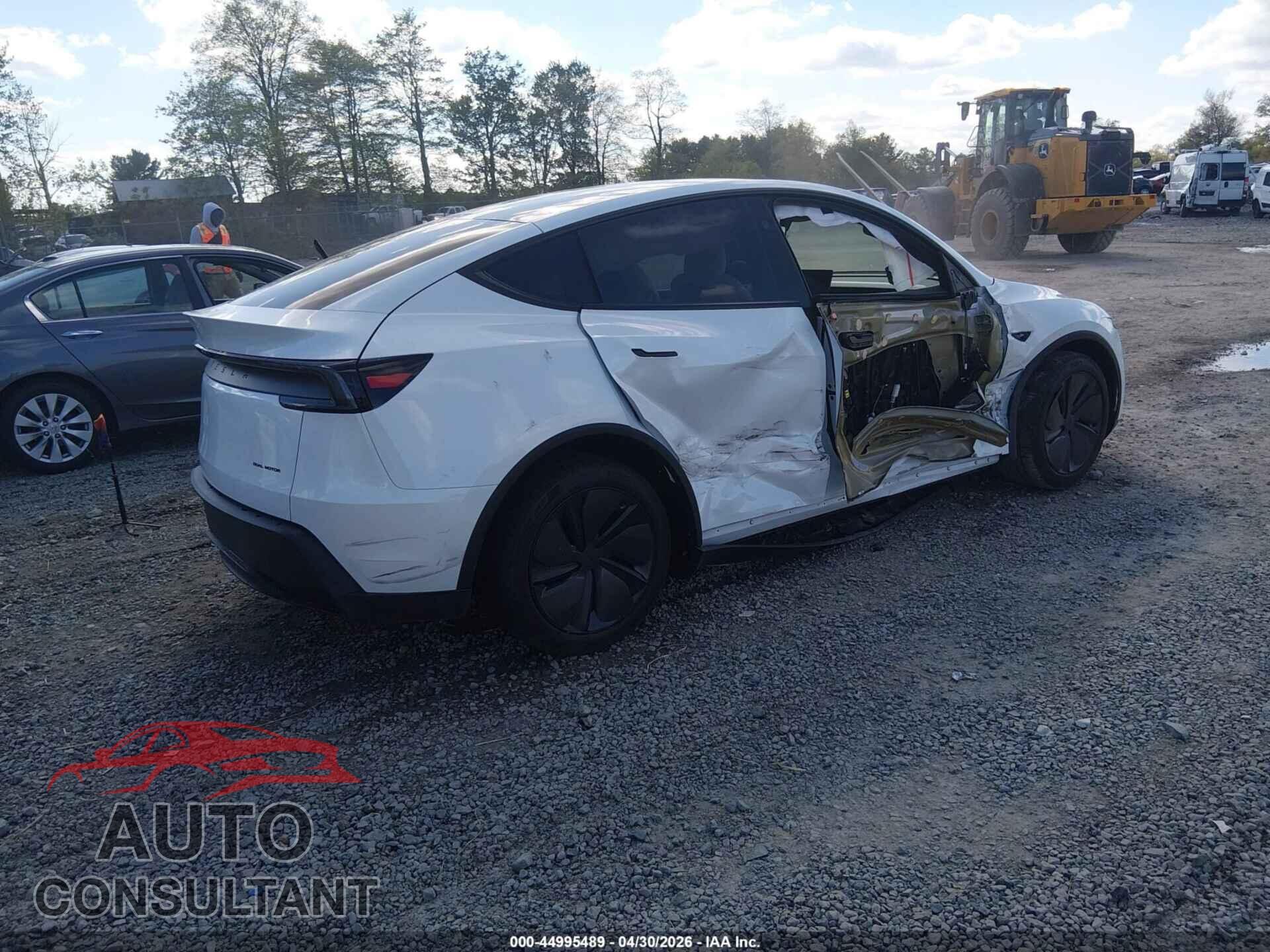 TESLA MODEL Y 2026 - 7SAYGDEE1TA676540
