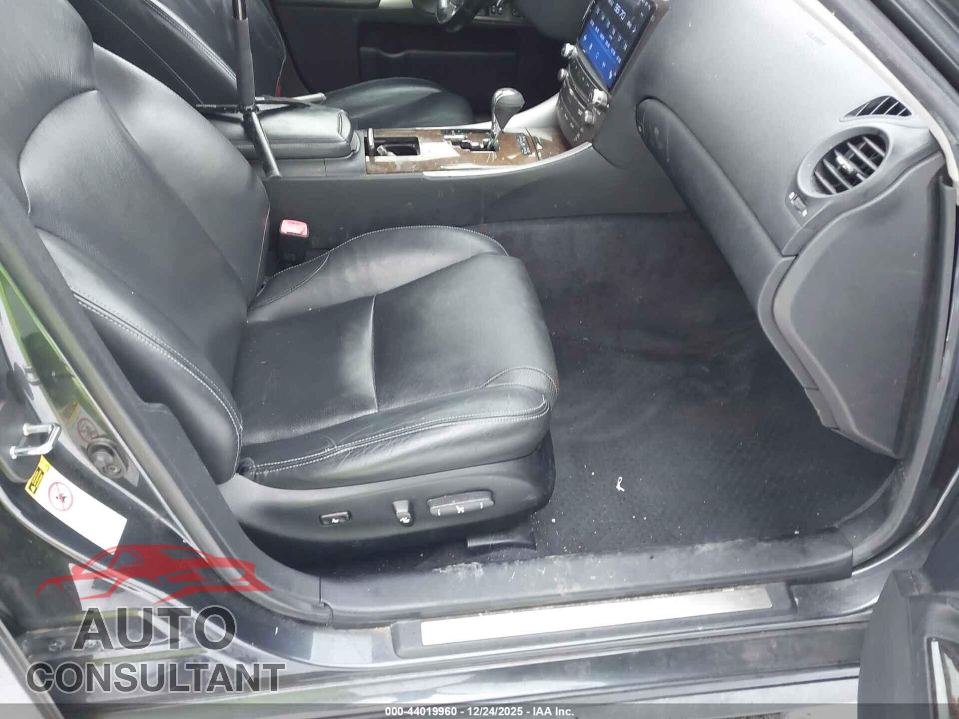 LEXUS IS 250 2009 - JTHCK262X92029145