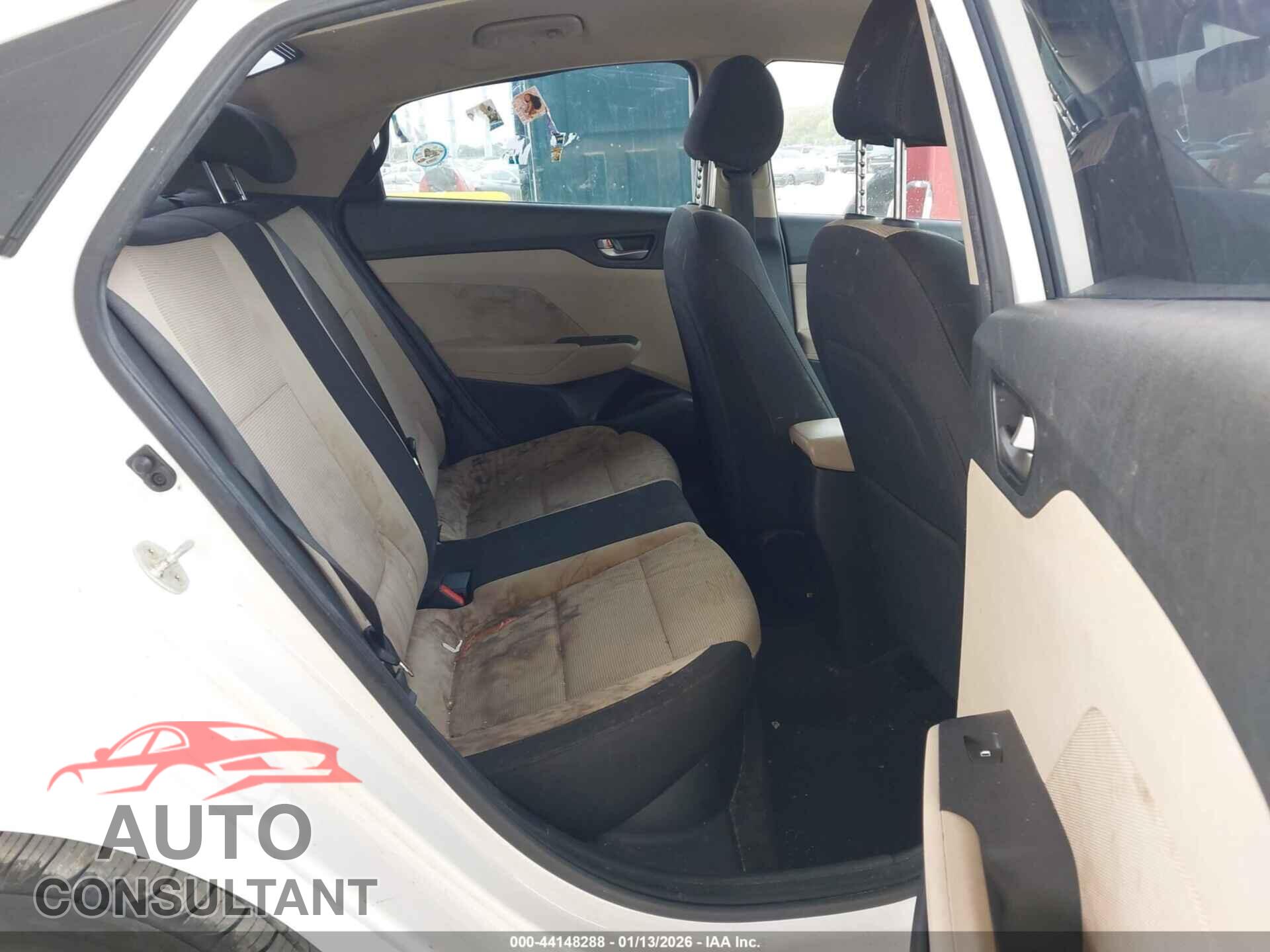 HYUNDAI ACCENT 2018 - 3KPC24A38JE033974