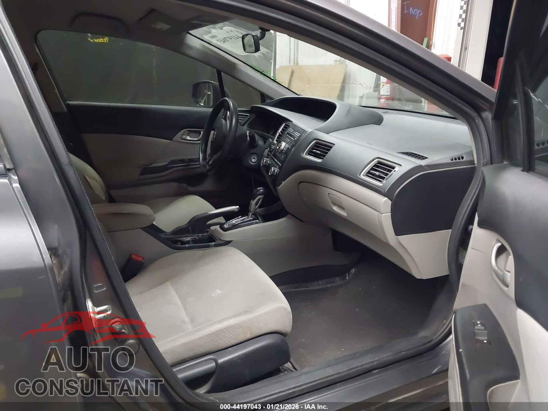 HONDA CIVIC 2013 - 2HGFB2F59DH519988
