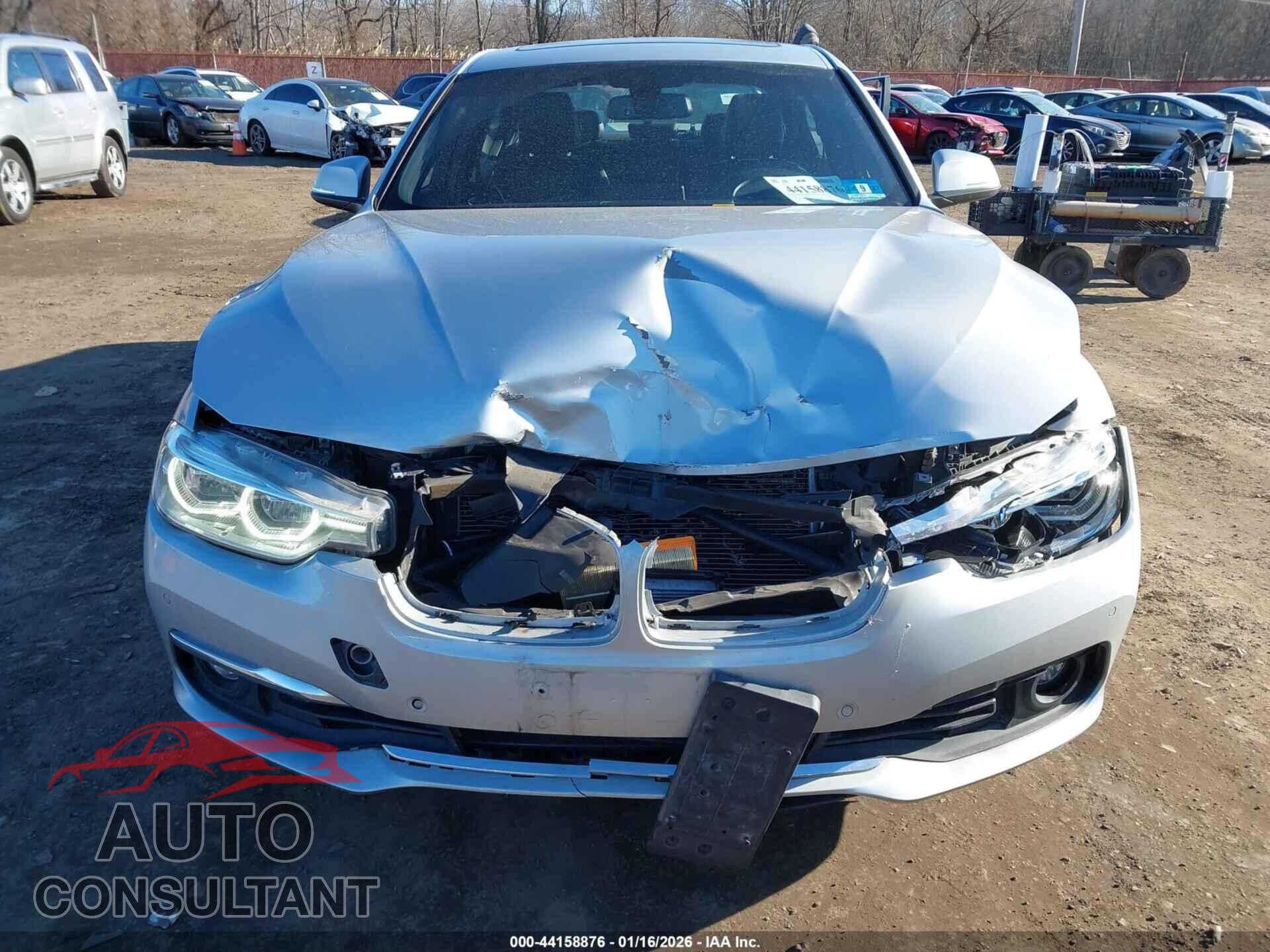 BMW 328I 2016 - WBA8E3G56GNU02994