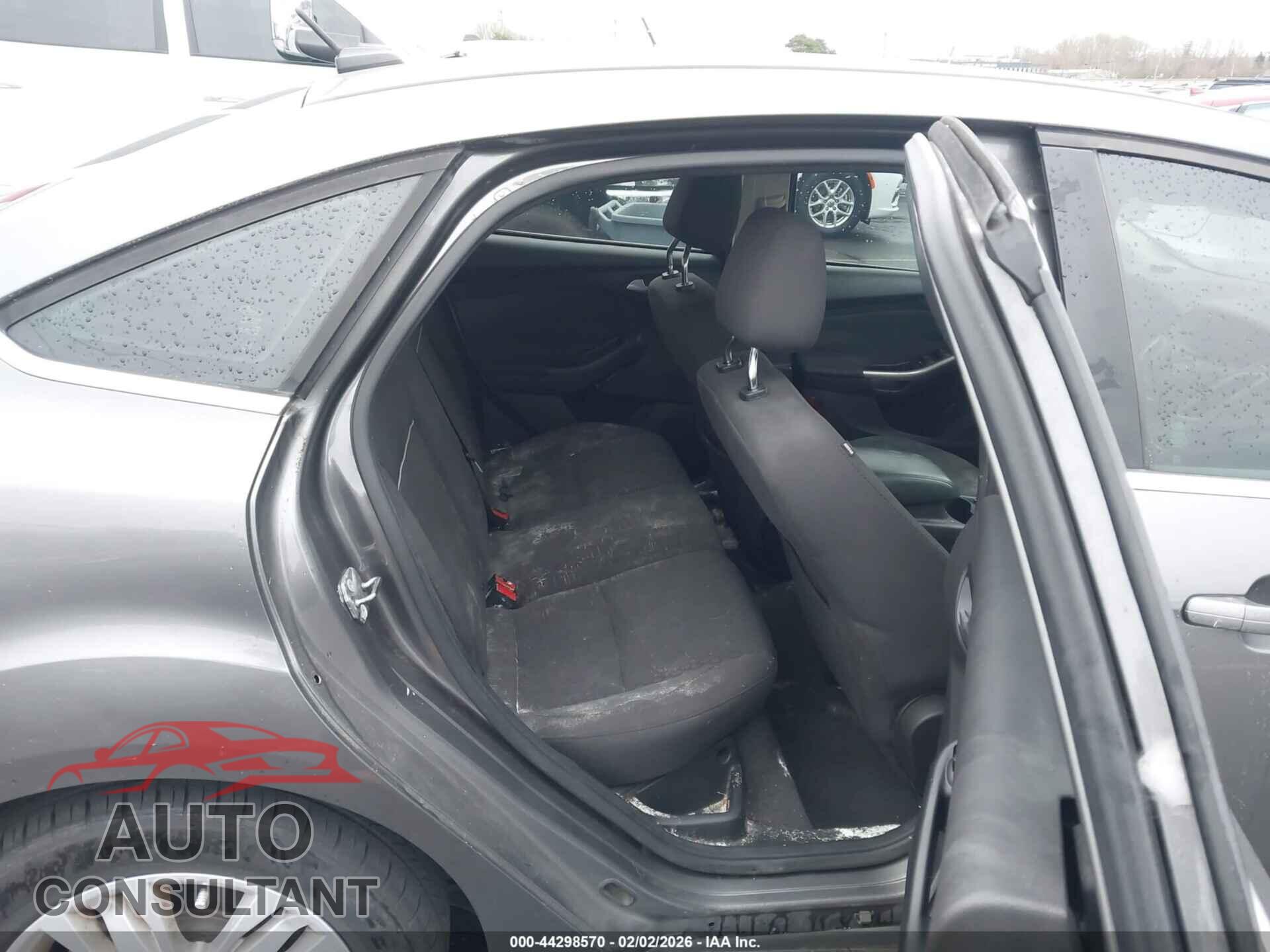 FORD FOCUS 2012 - 1FAHP3H26CL339747