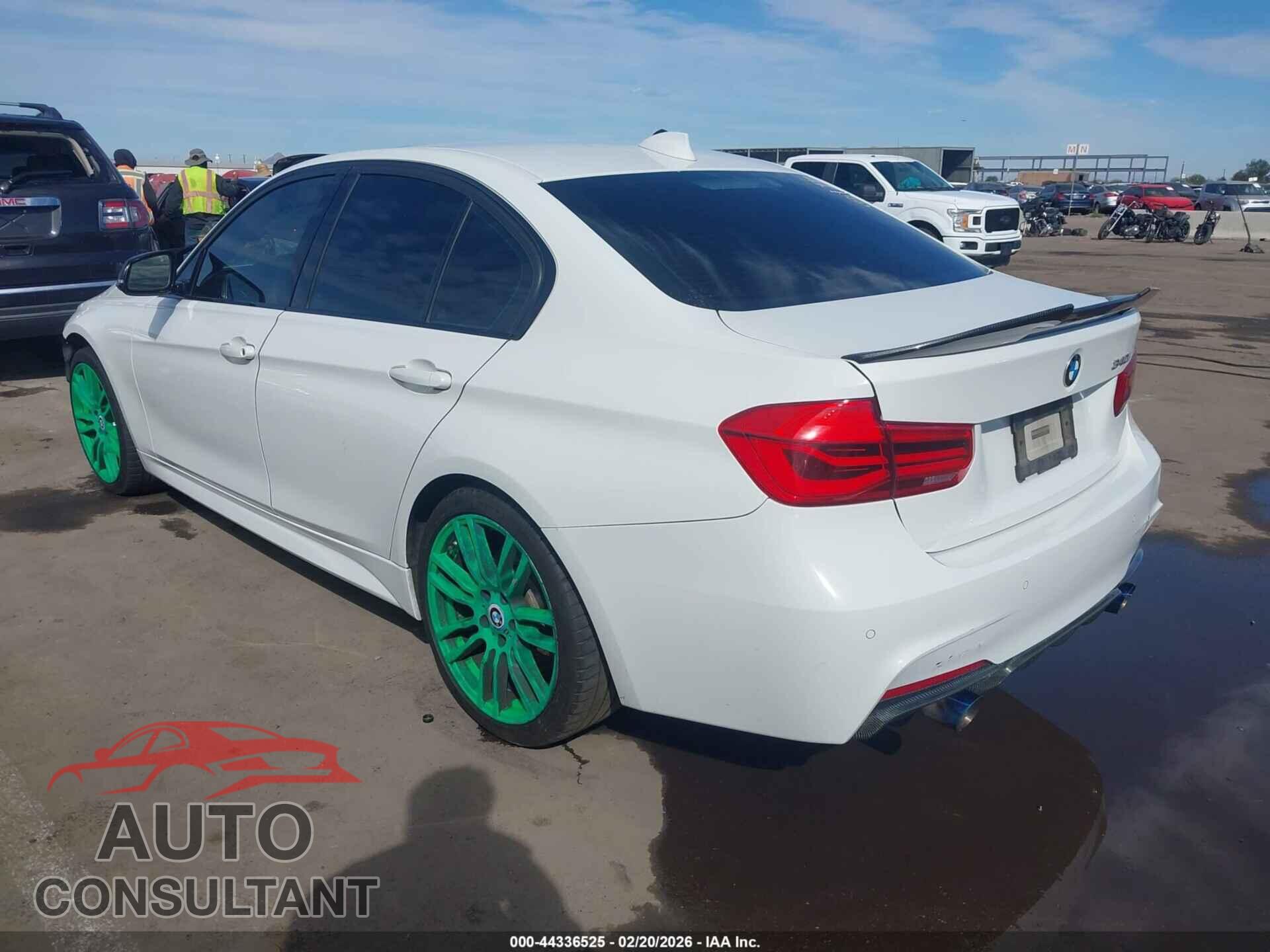 BMW 340I 2016 - WBA8B3G51GNT62543