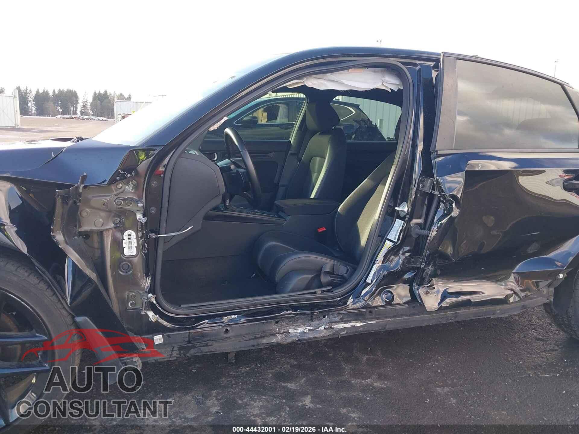 HONDA CIVIC 2023 - 2HGFE2F59PH531246