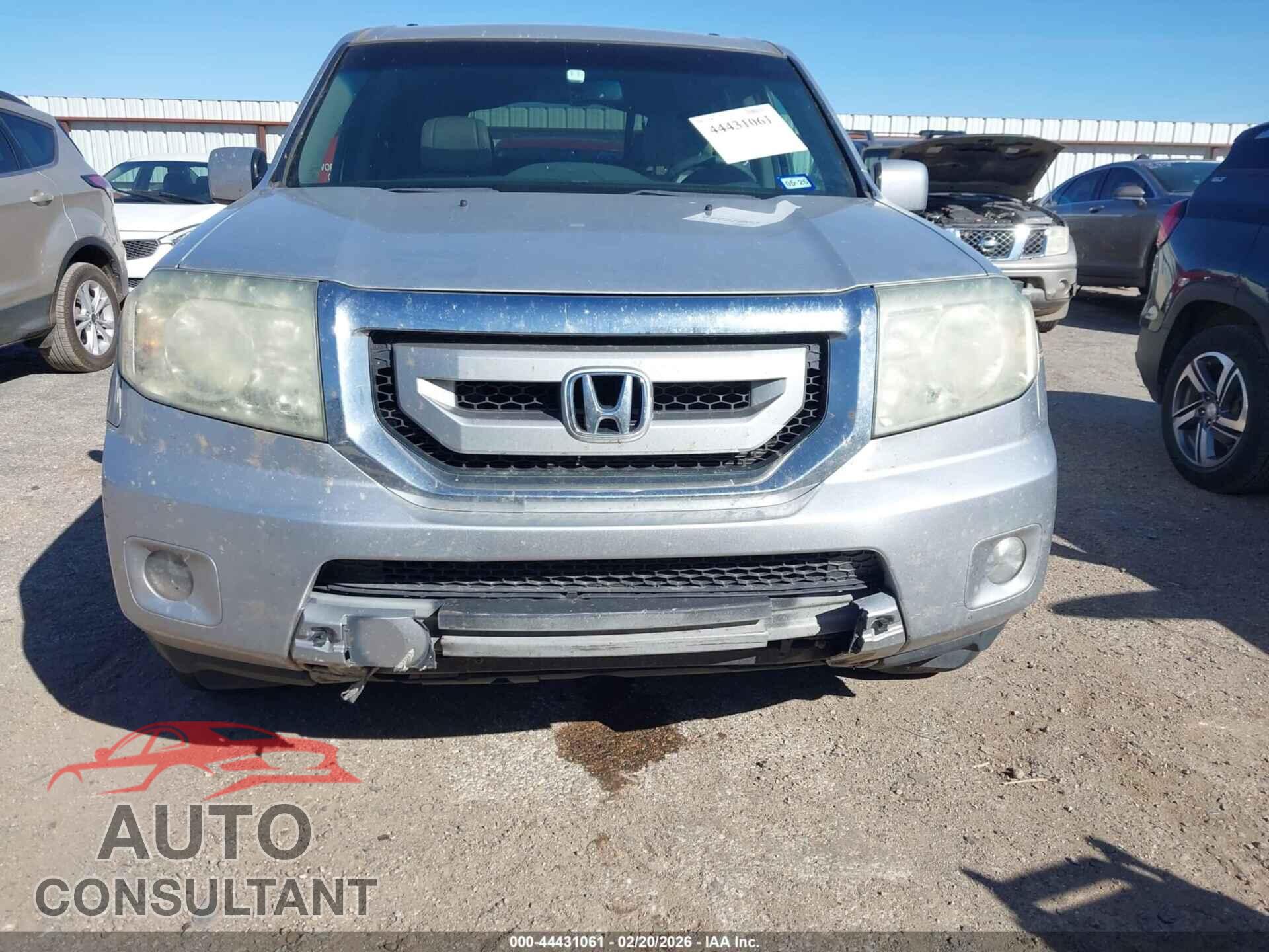 HONDA PILOT 2011 - 5FNYF4H74BB049801