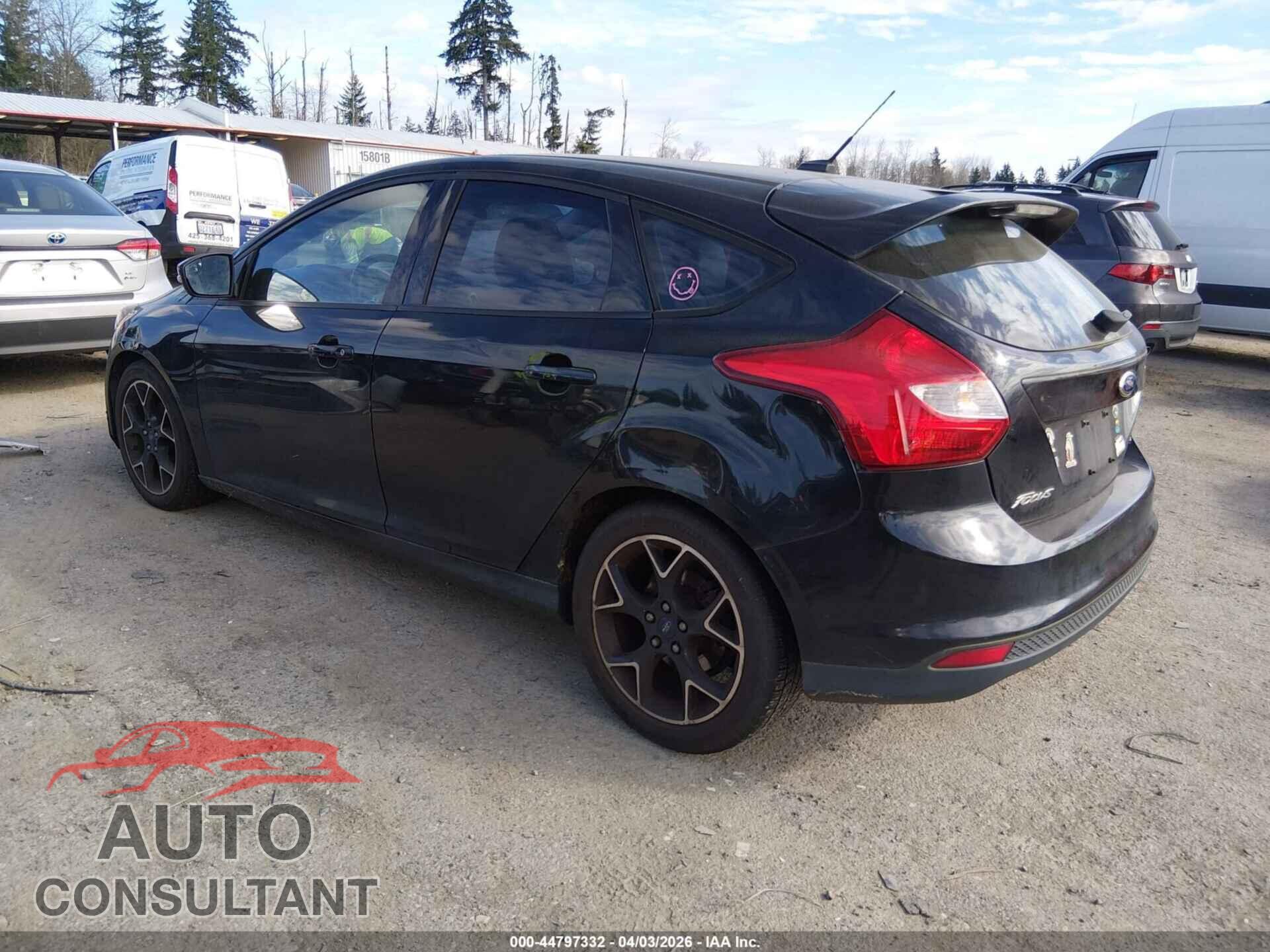 FORD FOCUS 2014 - 1FADP3K27EL112111