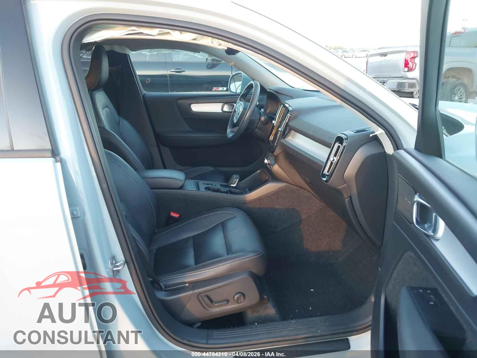 VOLVO XC40 2019 - YV4162UK3K2127372