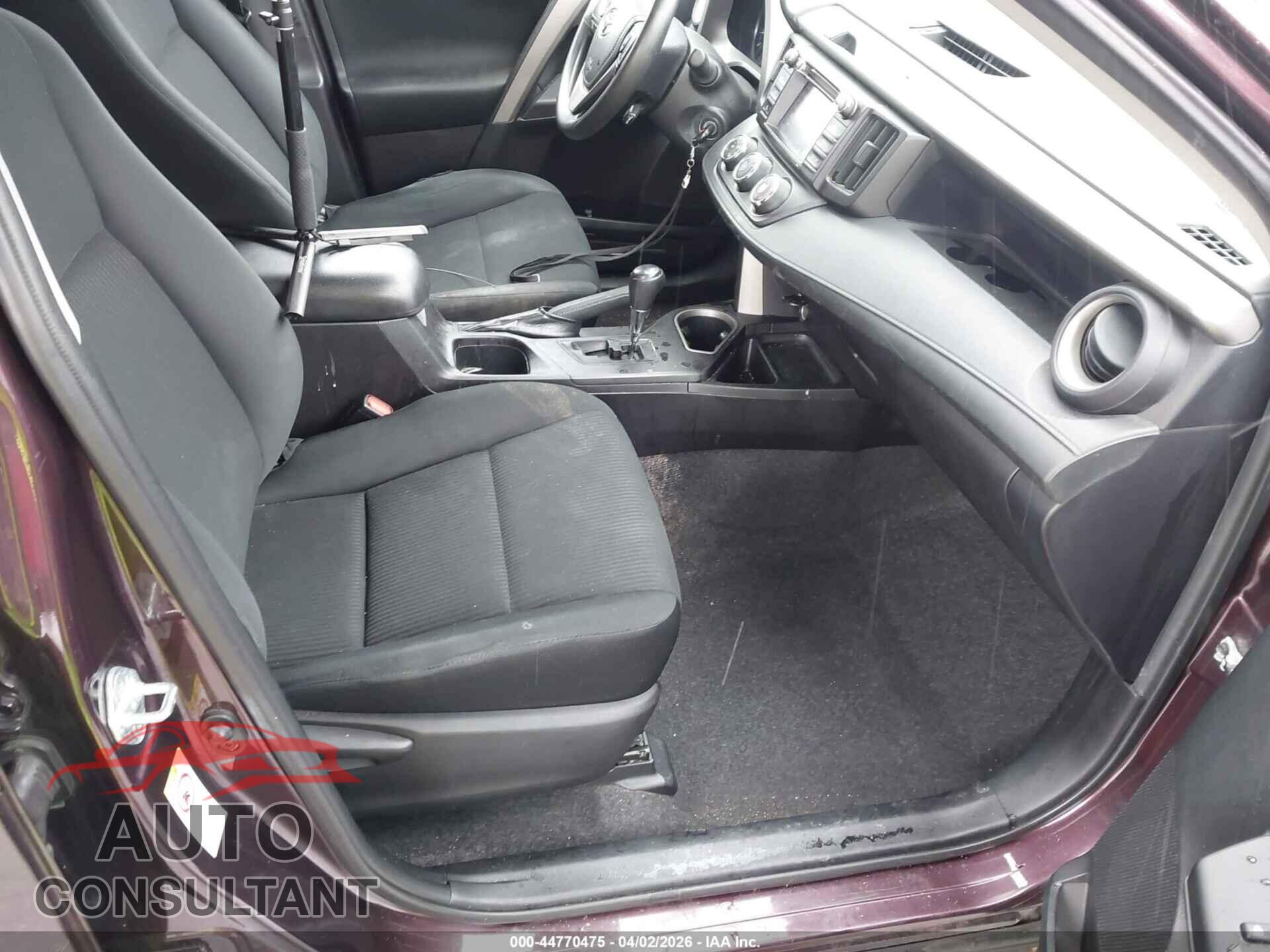 TOYOTA RAV4 2017 - 2T3BFREV3HW560831