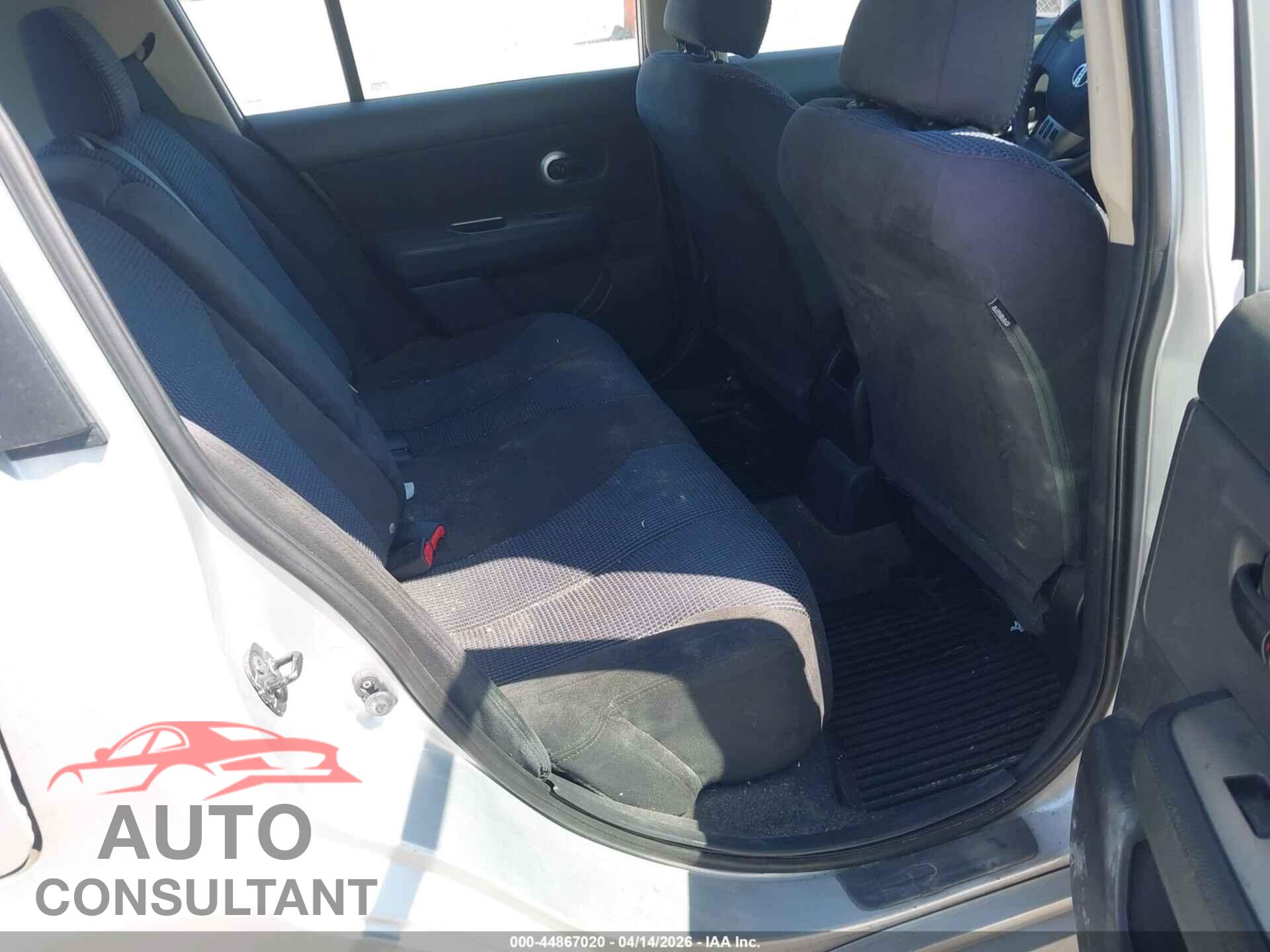 NISSAN VERSA 2011 - 3N1BC1CP9BL455212