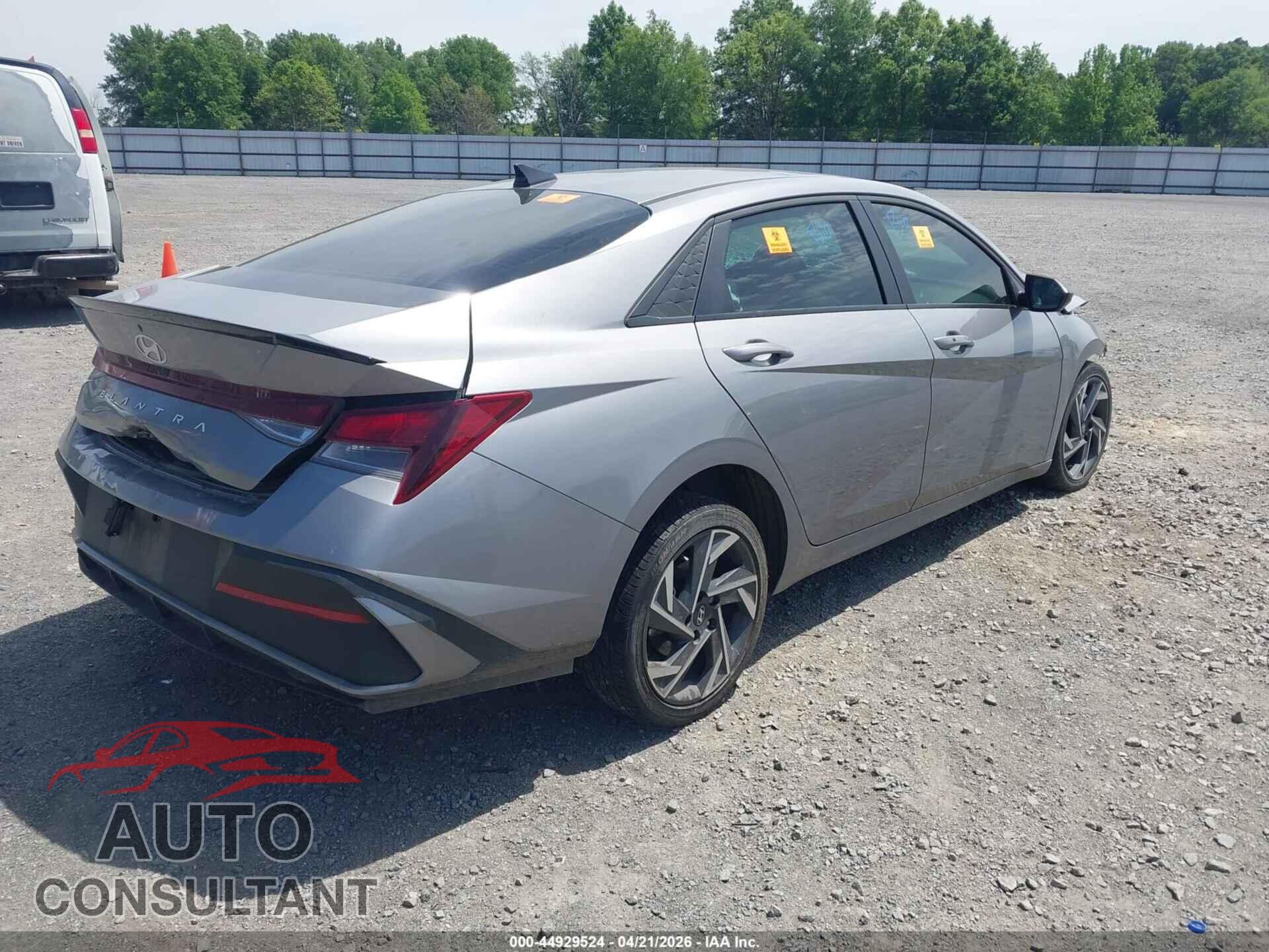 HYUNDAI ELANTRA 2025 - KMHLM4DG7SU940366