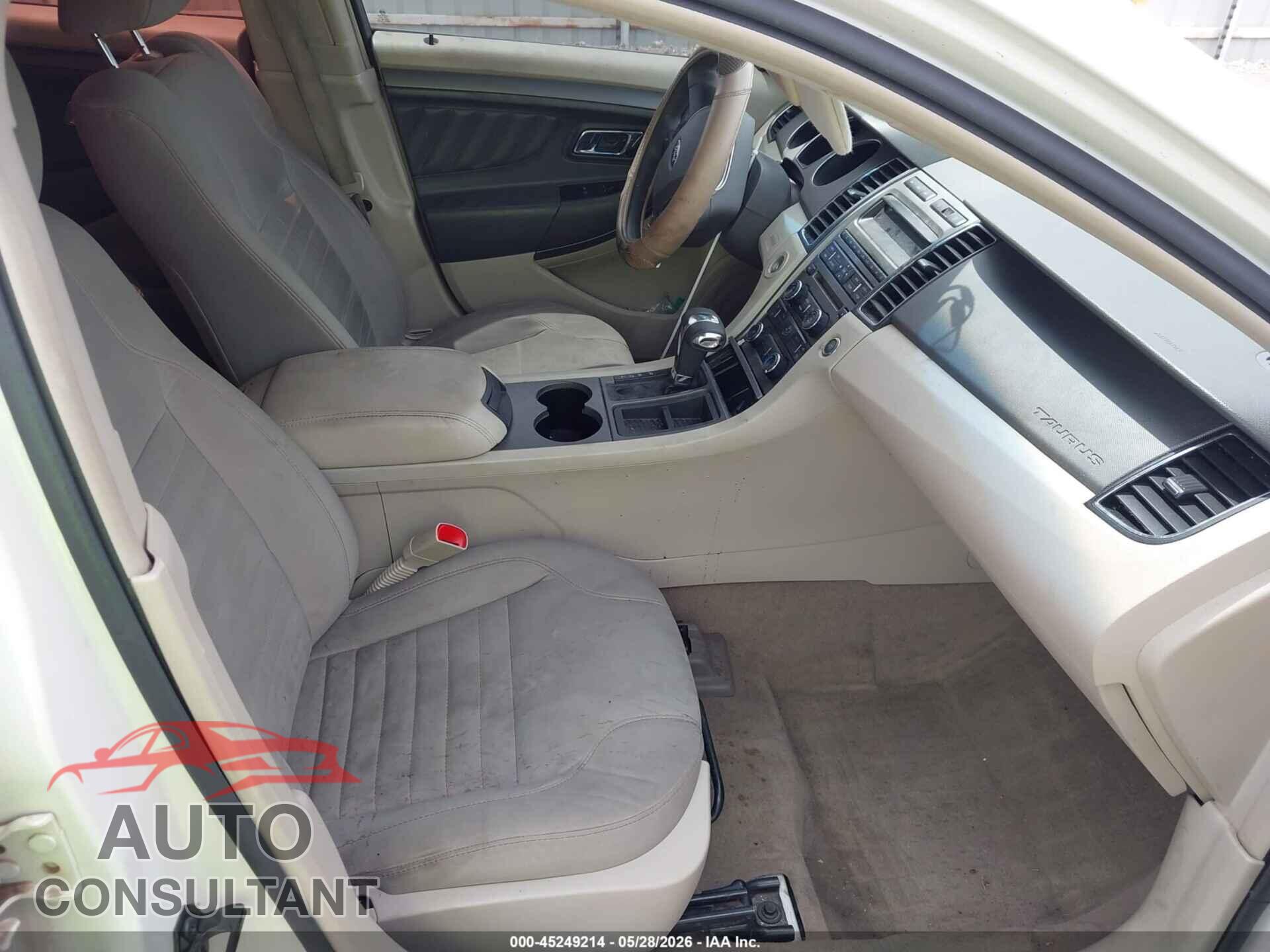 FORD TAURUS 2011 - 1FAHP2DW1BG190190