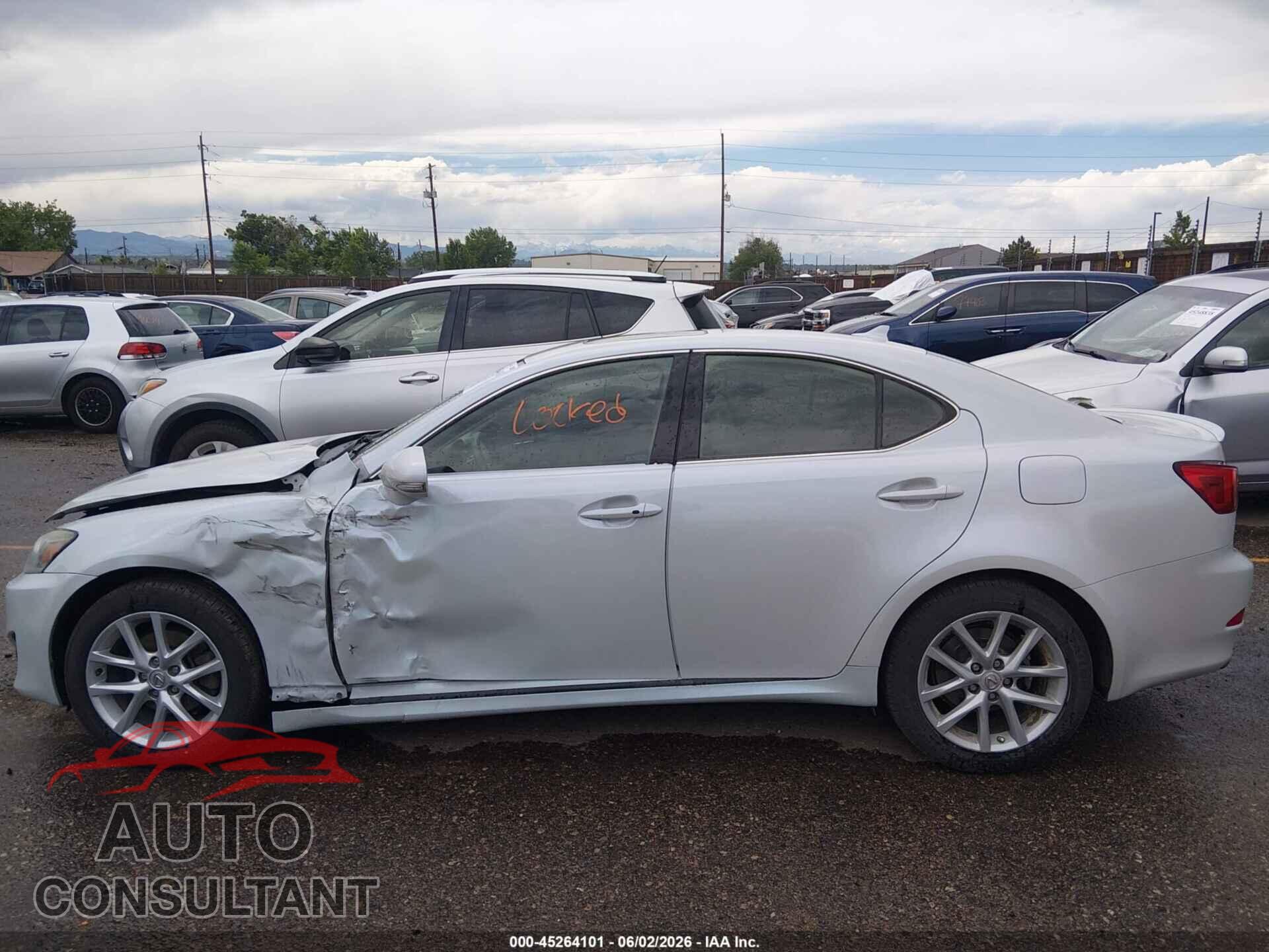 LEXUS IS 250 2011 - JTHCF5C20B5052576