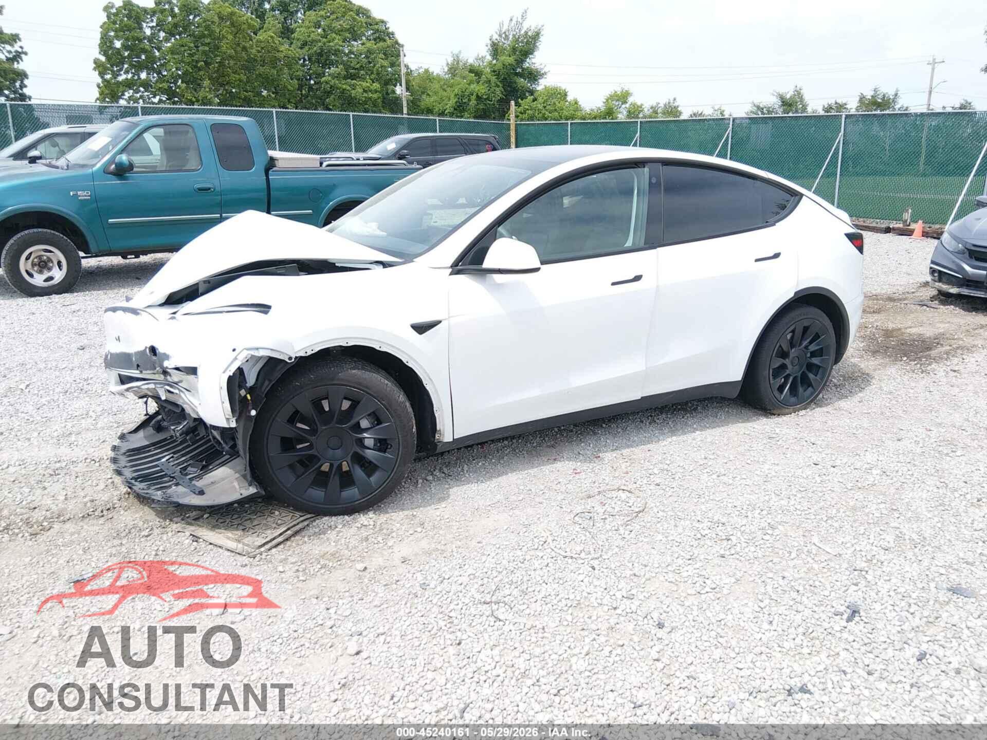 TESLA MODEL Y 2021 - 5YJYGDEEXMF203995