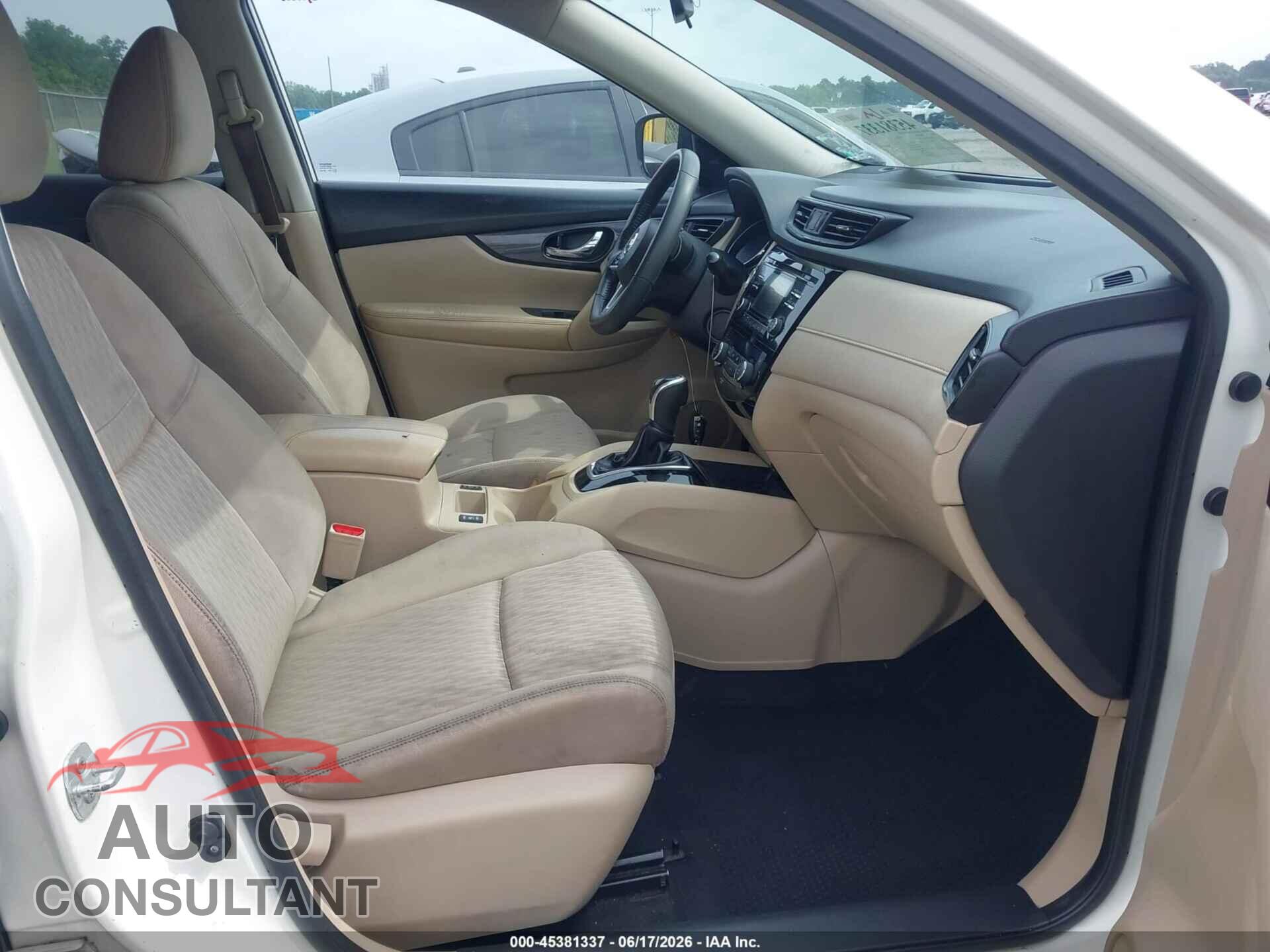 NISSAN ROGUE 2017 - KNMAT2MT0HP557019