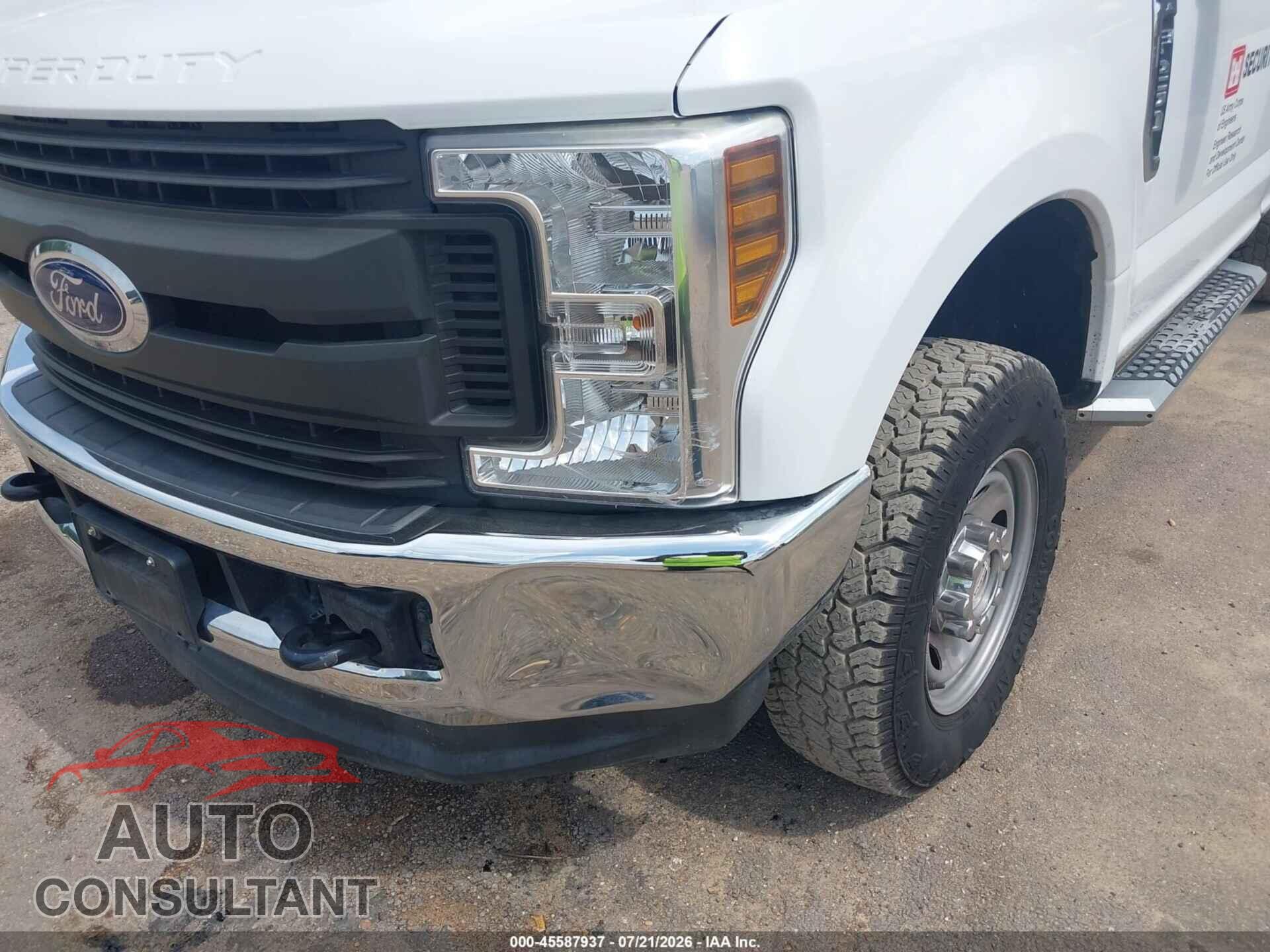 FORD F-250 2018 - 1FTBF2B61JEC22104