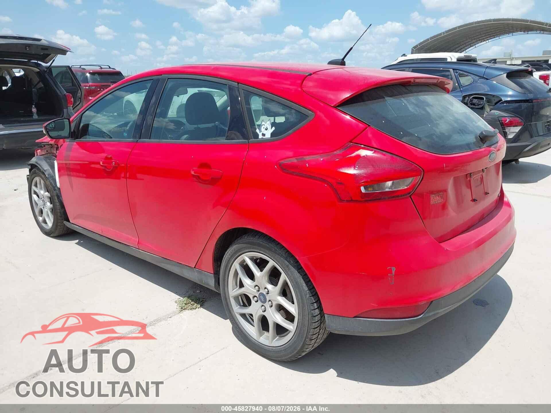 FORD FOCUS 2015 - 1FADP3K22FL290123