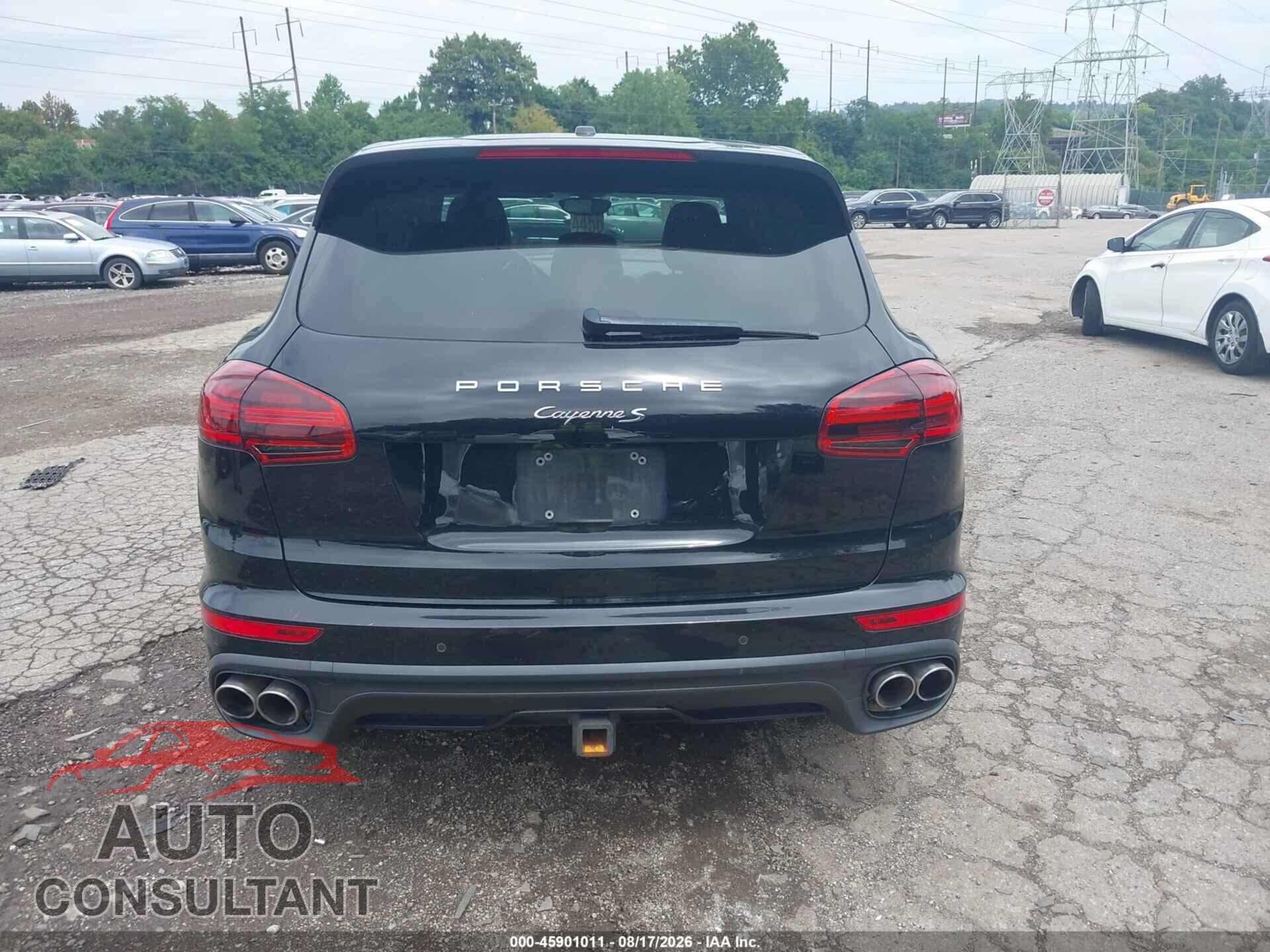 PORSCHE CAYENNE 2017 - WP1AB2A29HLA52195