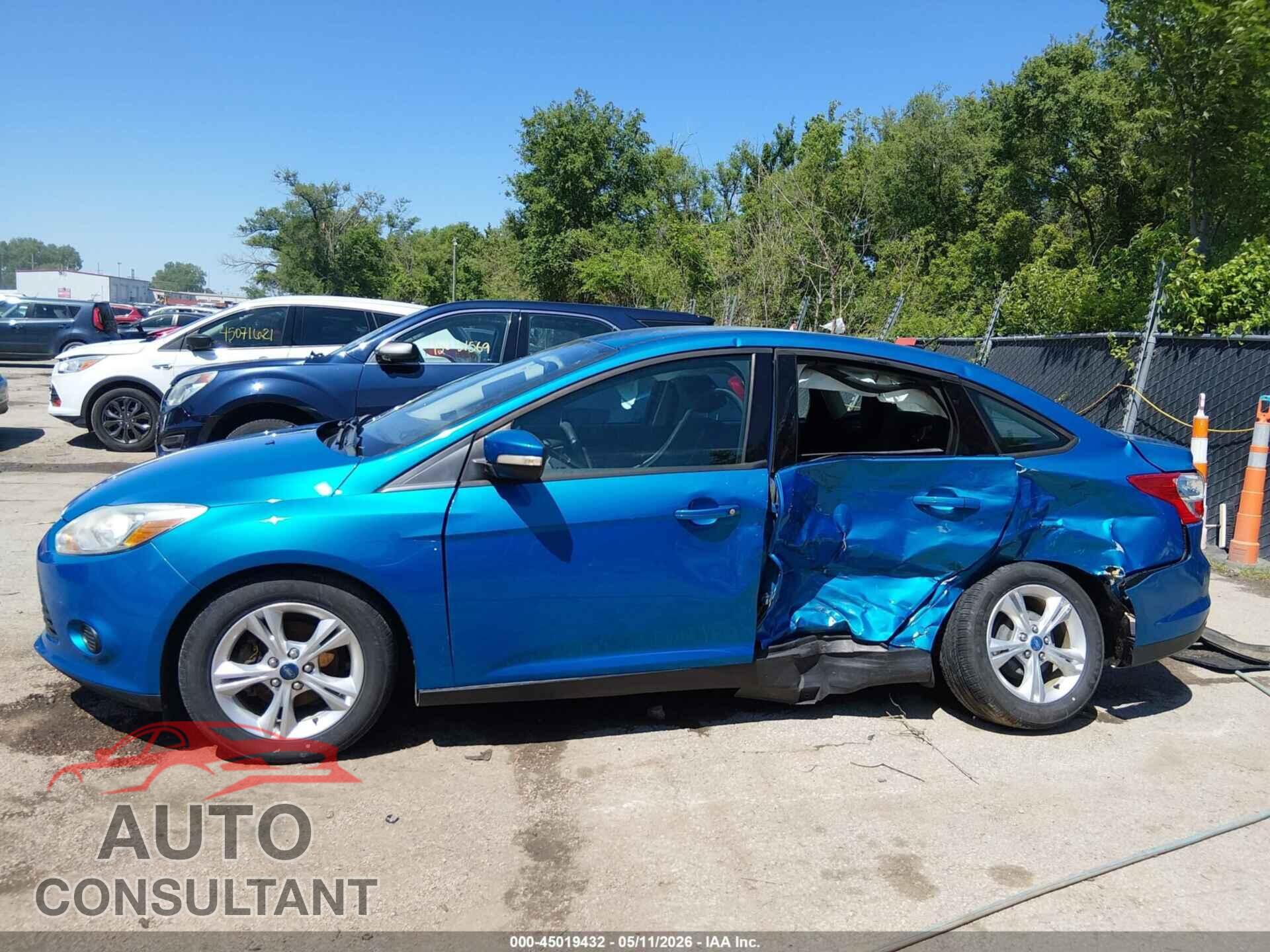 FORD FOCUS 2013 - 1FADP3F23DL123762
