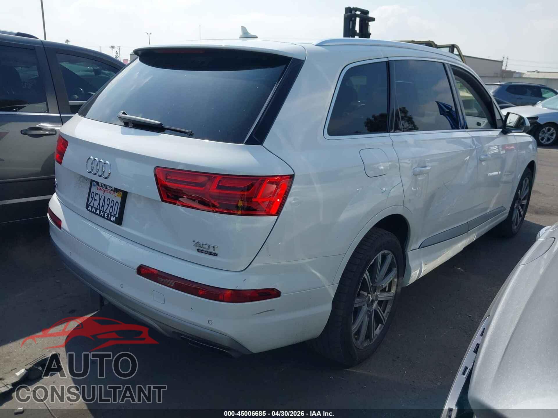 AUDI Q7 2018 - WA1LAAF76JD021668