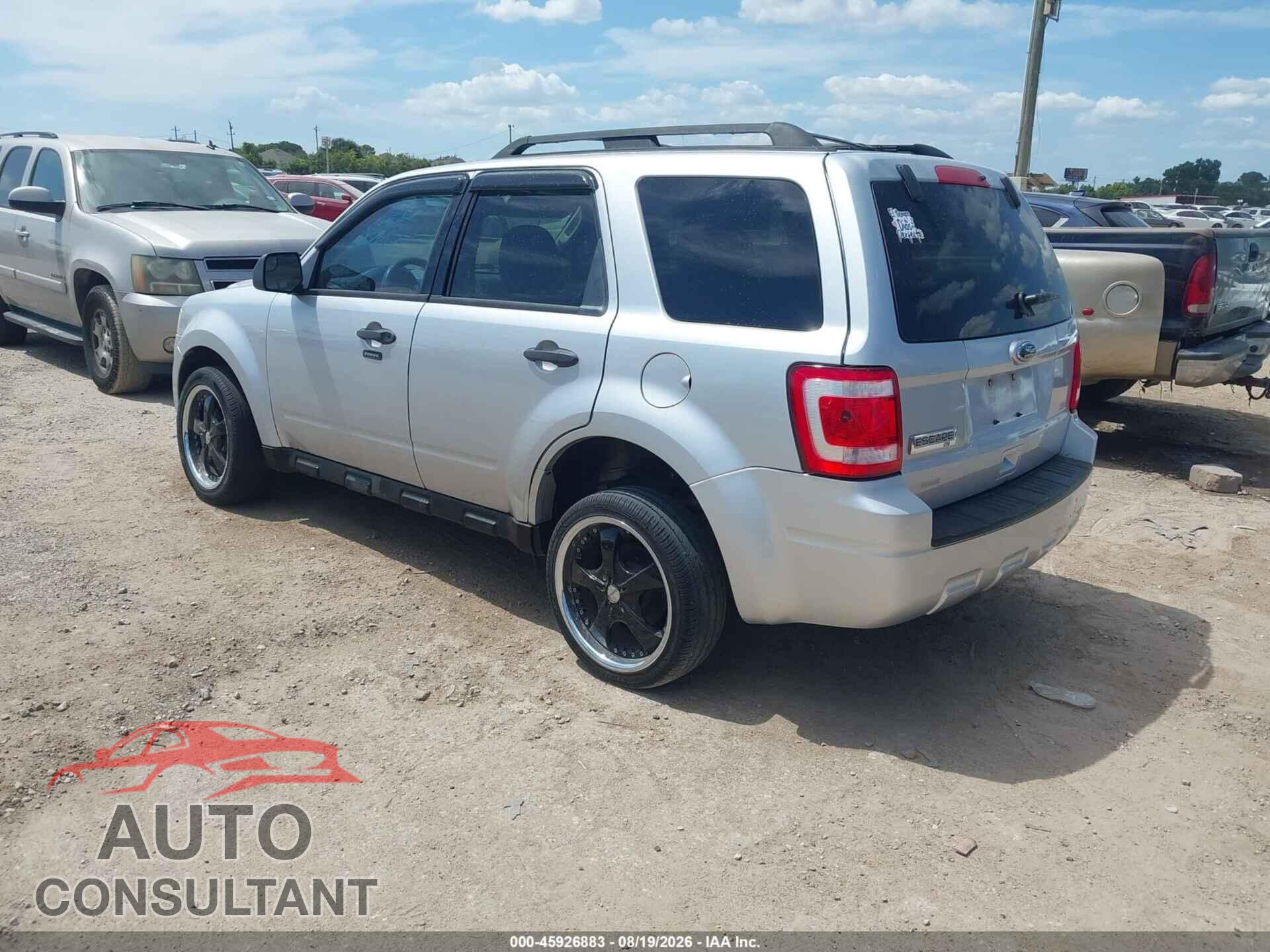 FORD ESCAPE 2010 - 1FMCU0D77AKD08132