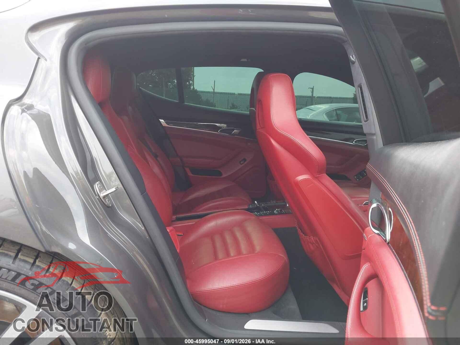 PORSCHE PANAMERA 2015 - WP0AC2A71FL070388