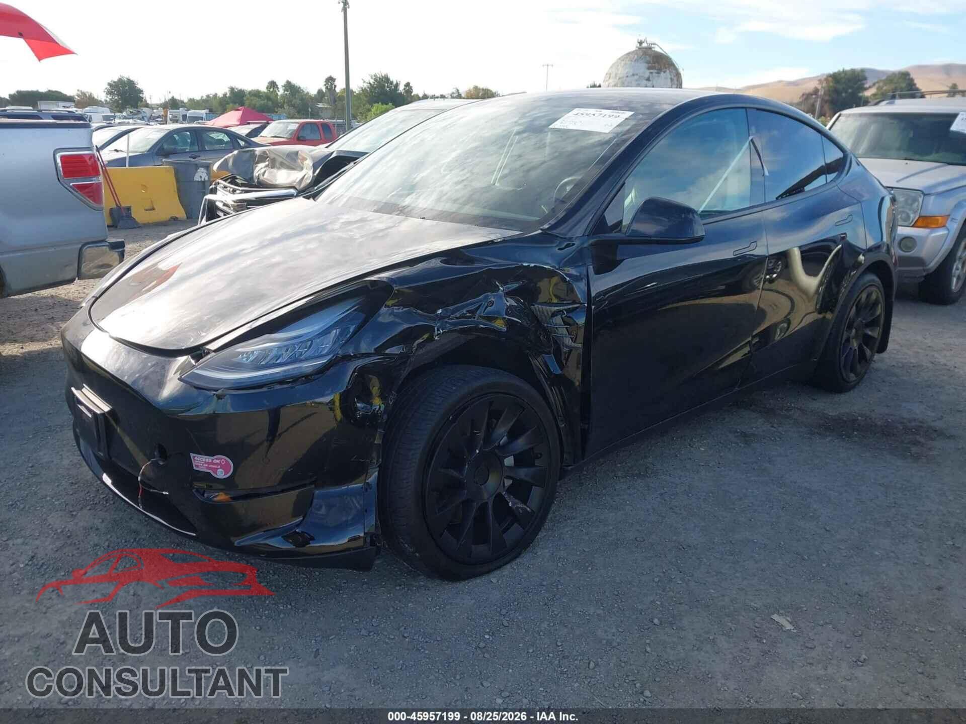 TESLA MODEL Y 2021 - 5YJYGAEE9MF296734