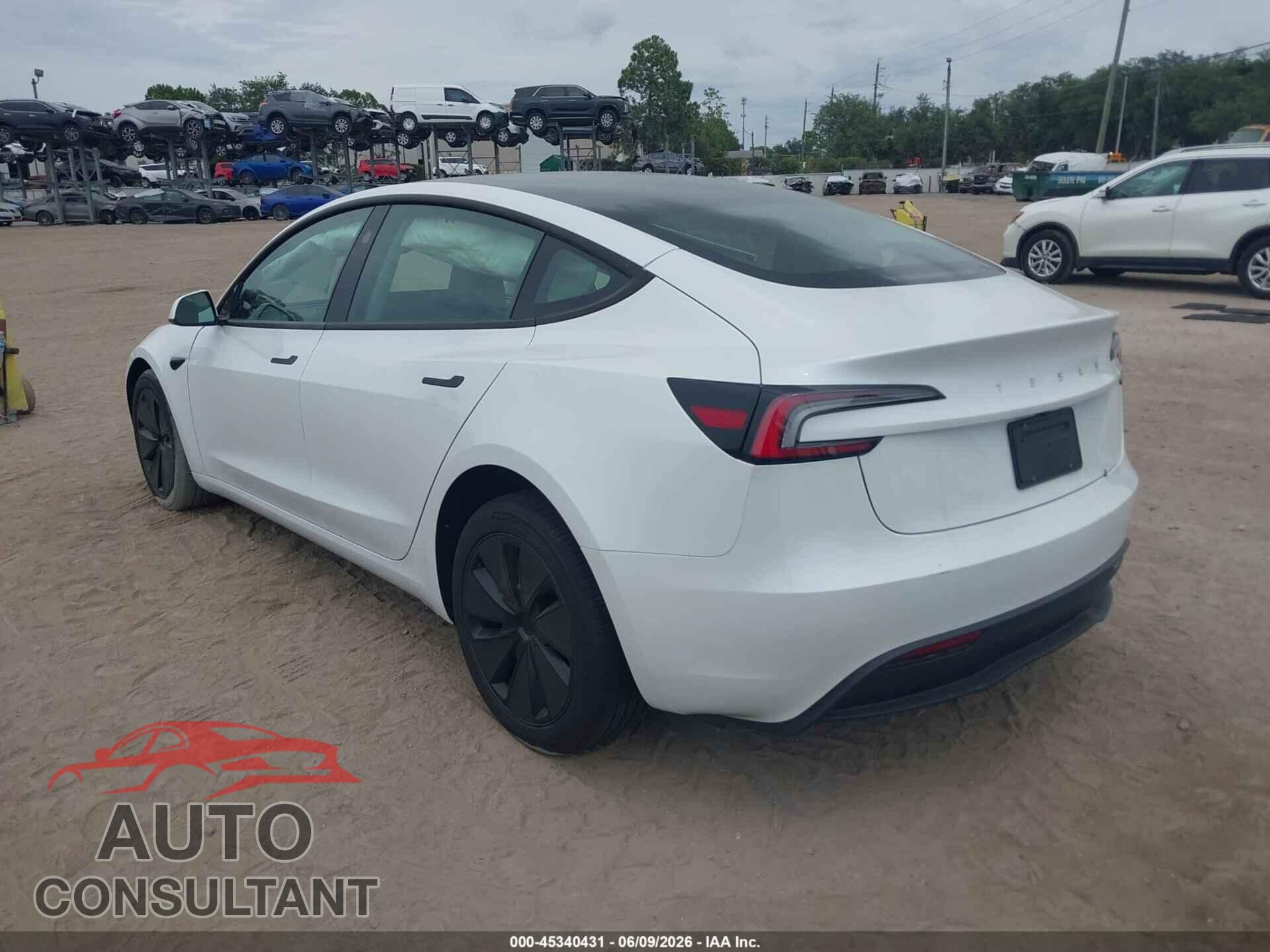 TESLA MODEL 3 2025 - 5YJ3E1EA3SF058646