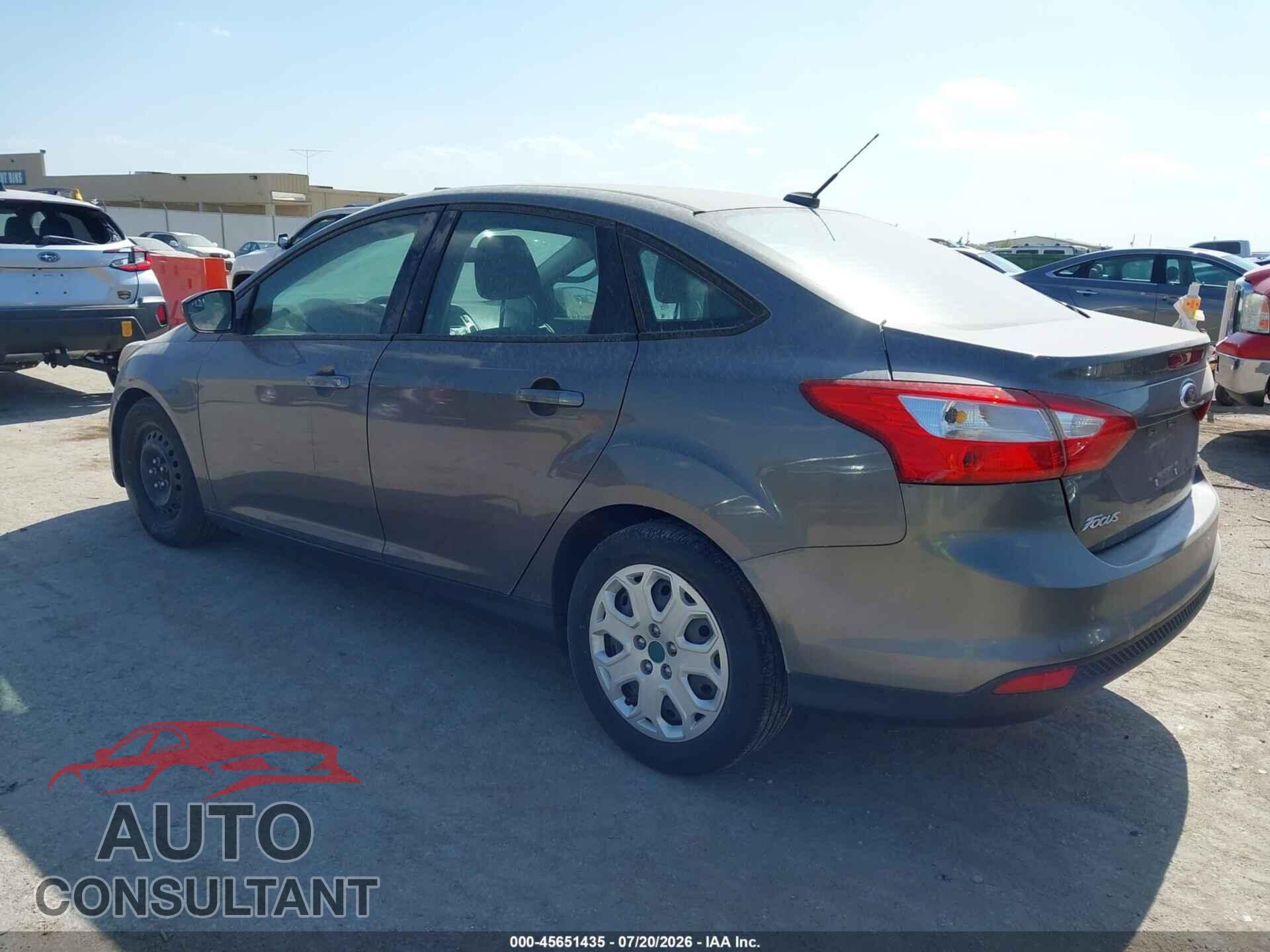 FORD FOCUS 2012 - 1FAHP3F22CL217356