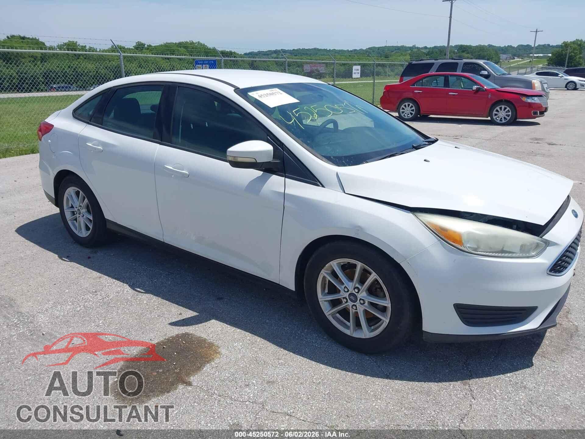 FORD FOCUS 2015 - 1FADP3F26FL270368