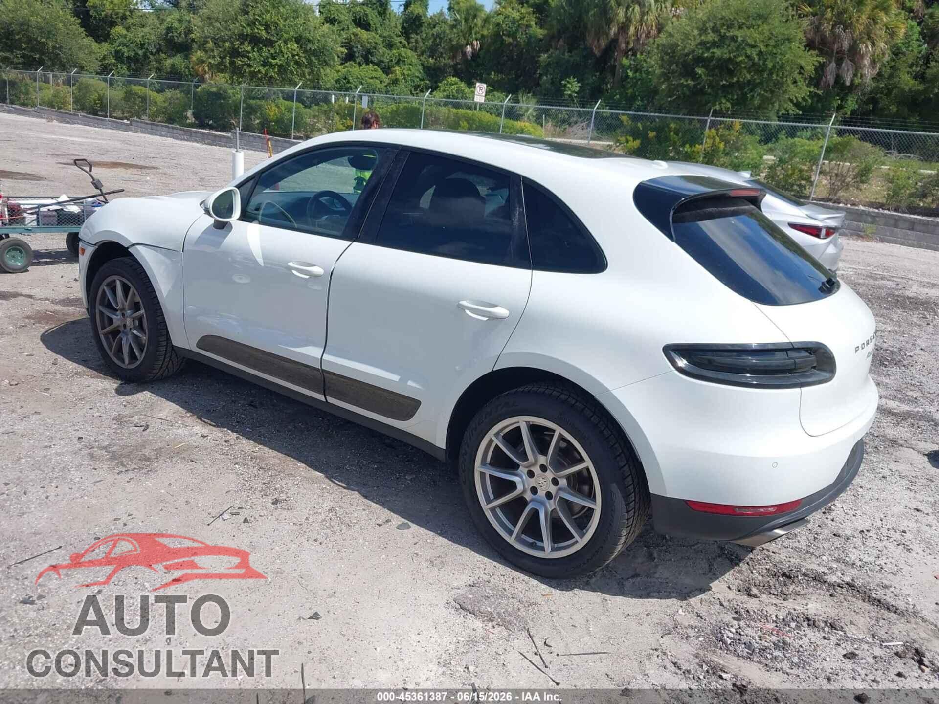 PORSCHE MACAN 2017 - WP1AA2A54HLB08573