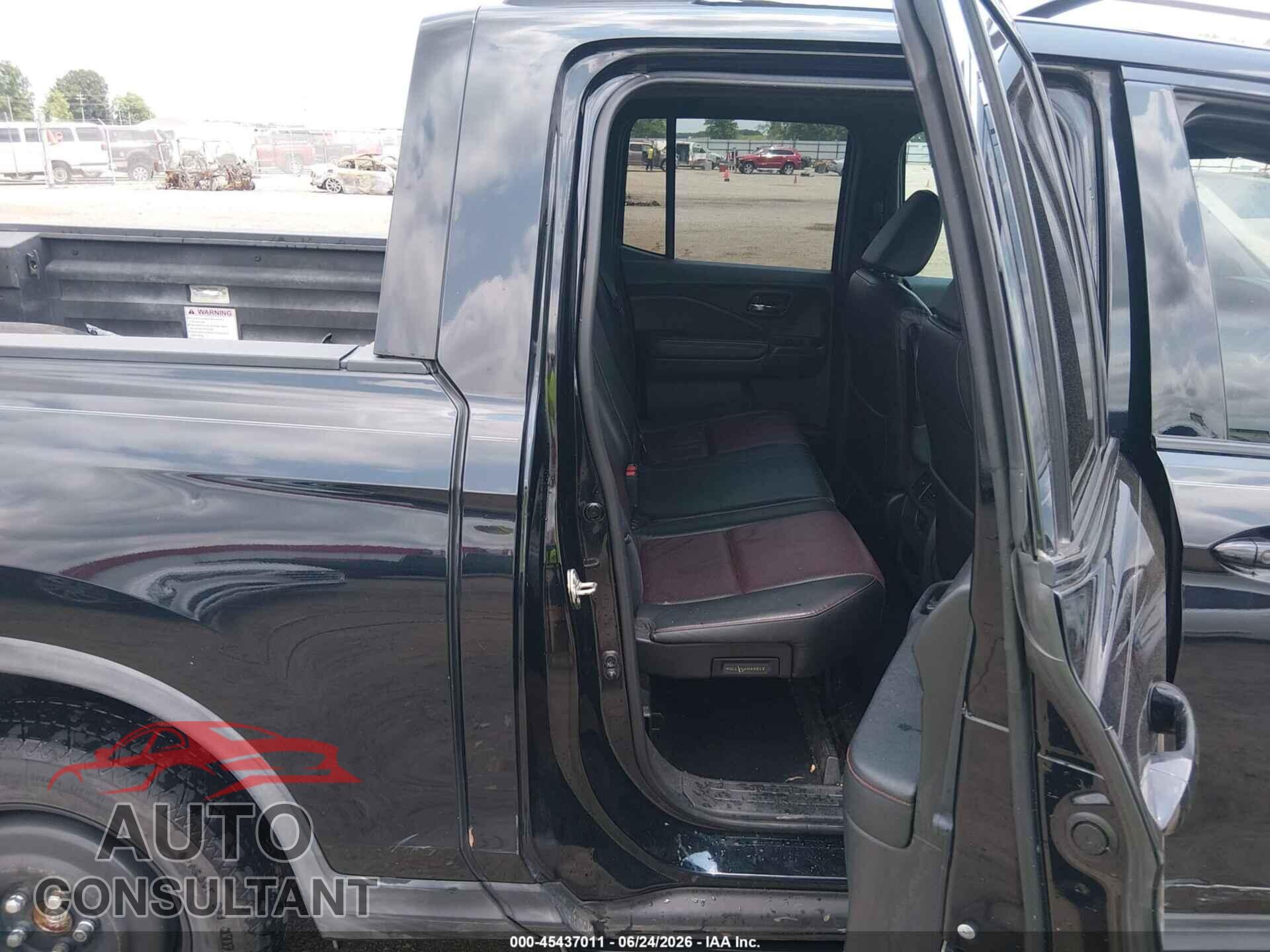 HONDA RIDGELINE 2017 - 5FPYK3F8XHB016125