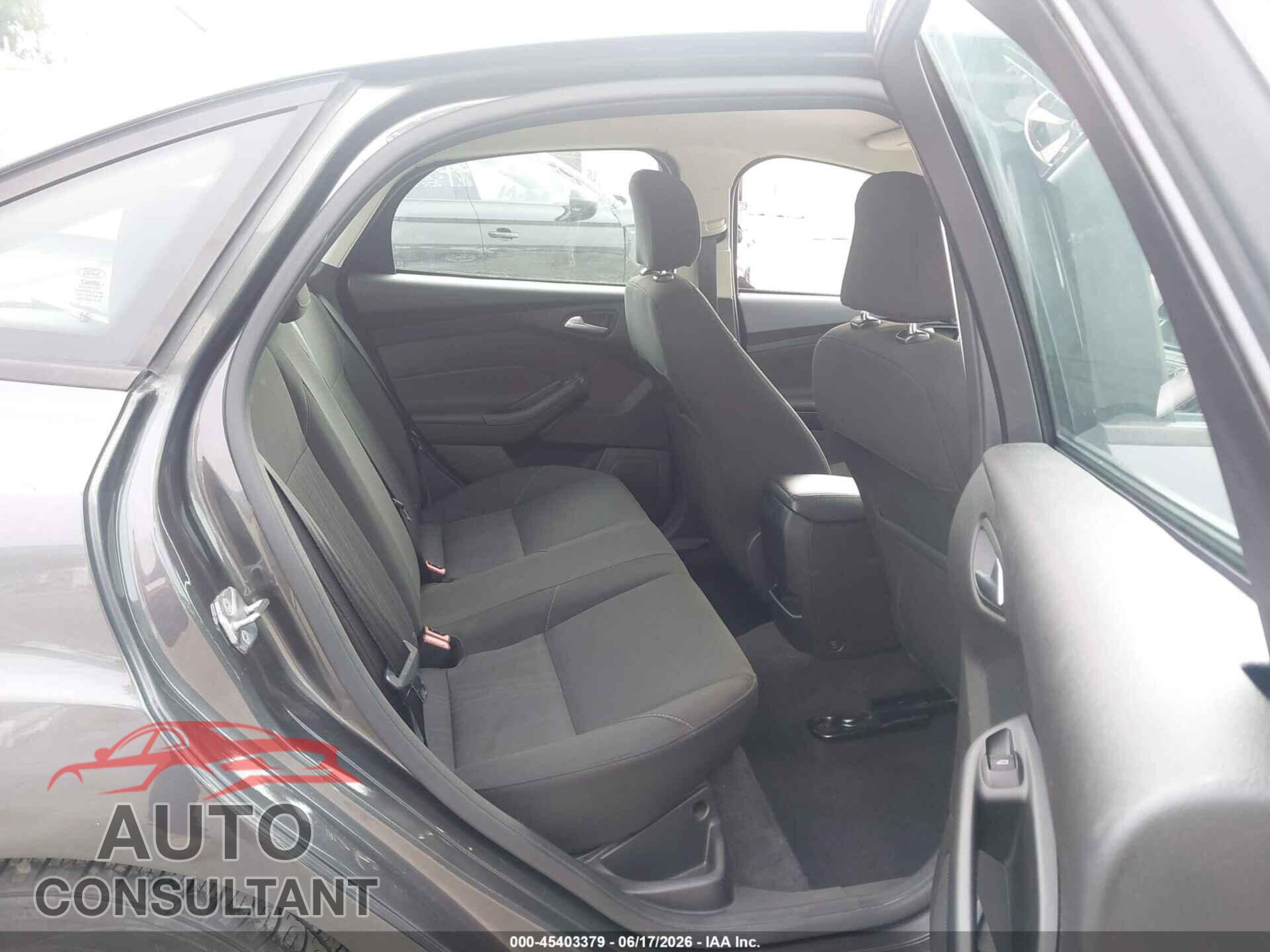 FORD FOCUS 2015 - 1FADP3F20FL294665
